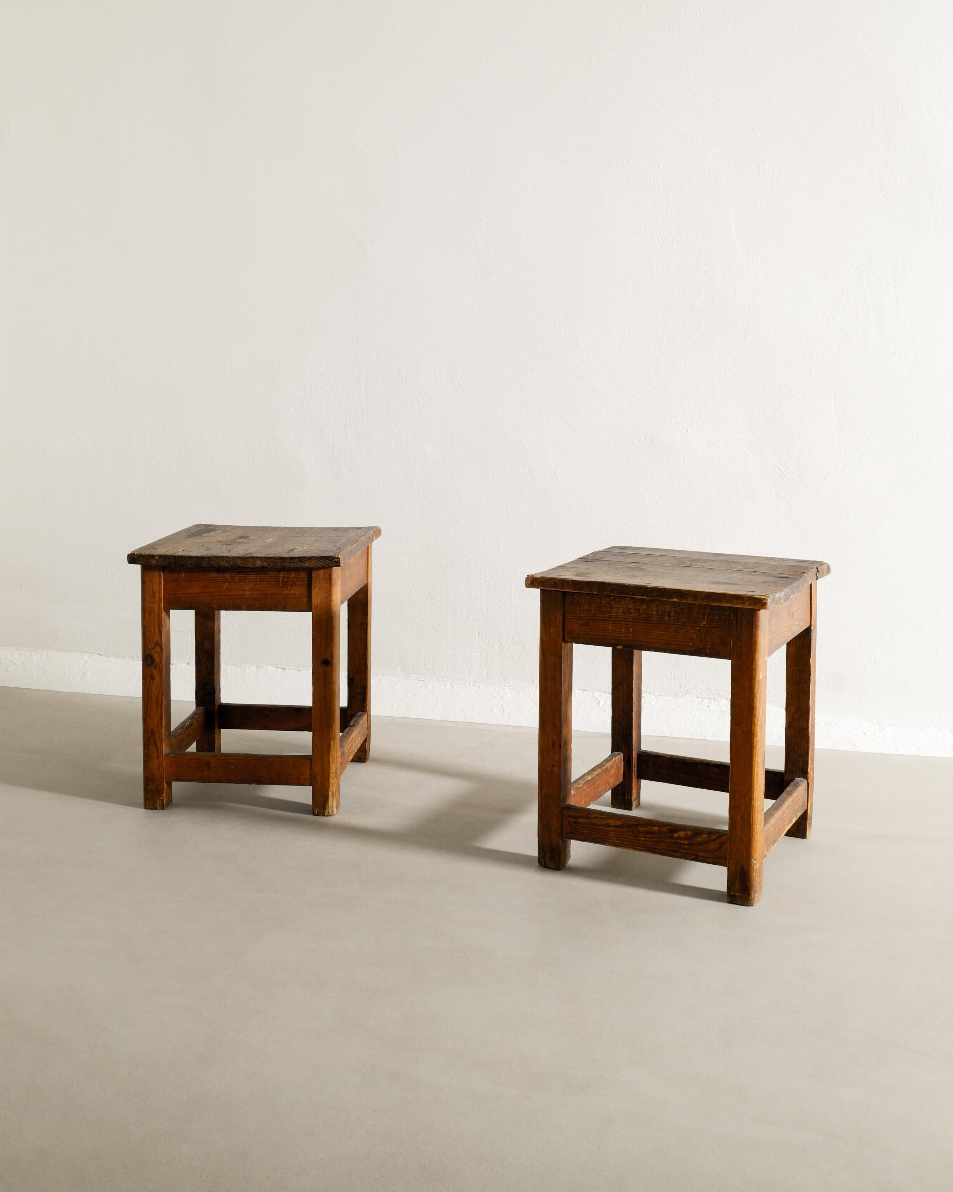 Scandinavian Modern Pair of Rustic Wooden Swedish Bed Side Tables in Pine Produced Early, 1900s For Sale