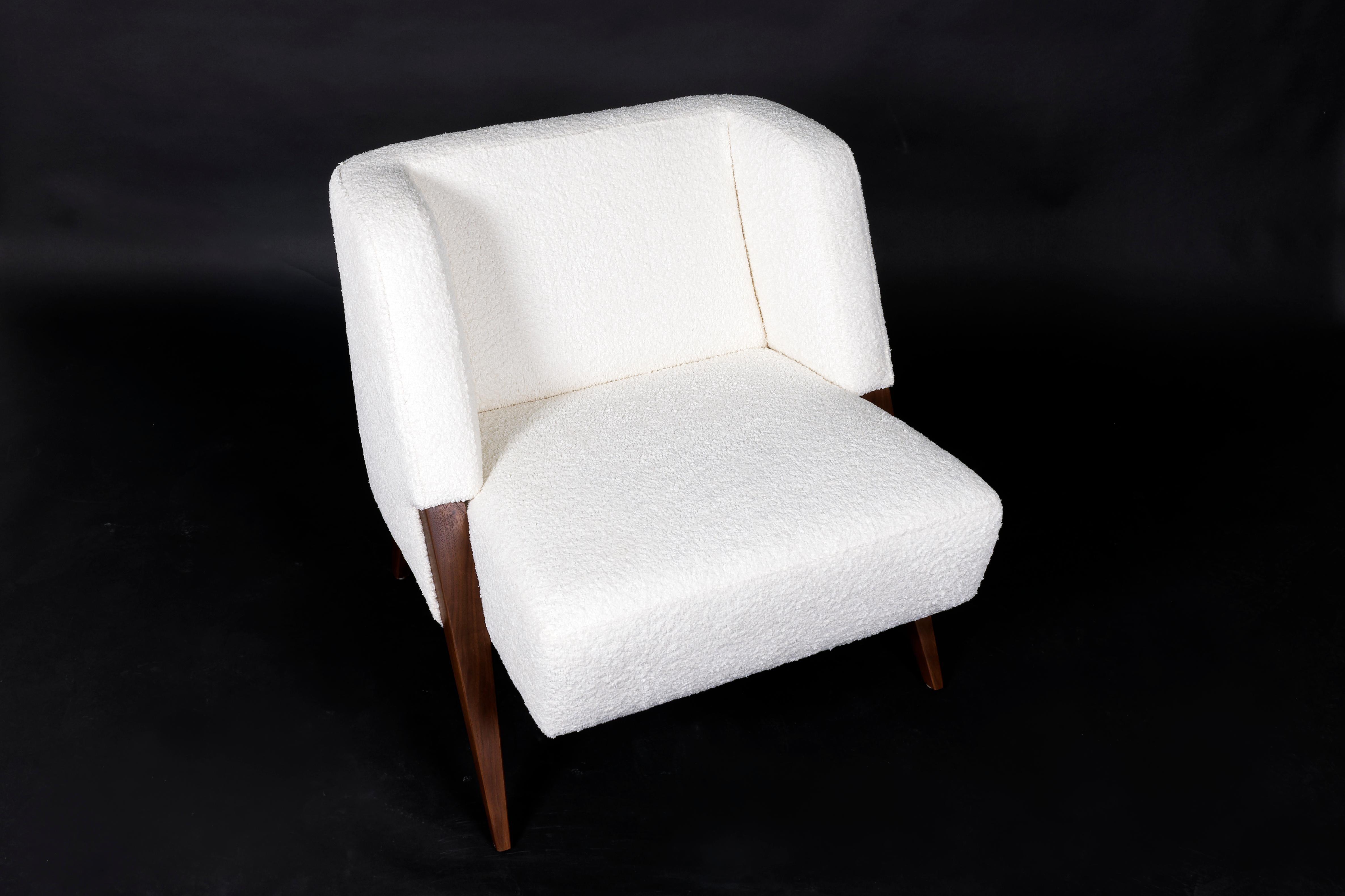 Pair of RUTH Lounge Chairs in the style of Gio Ponti Walnut, Ivory Bouclé Fabric In Excellent Condition For Sale In Miami, FL