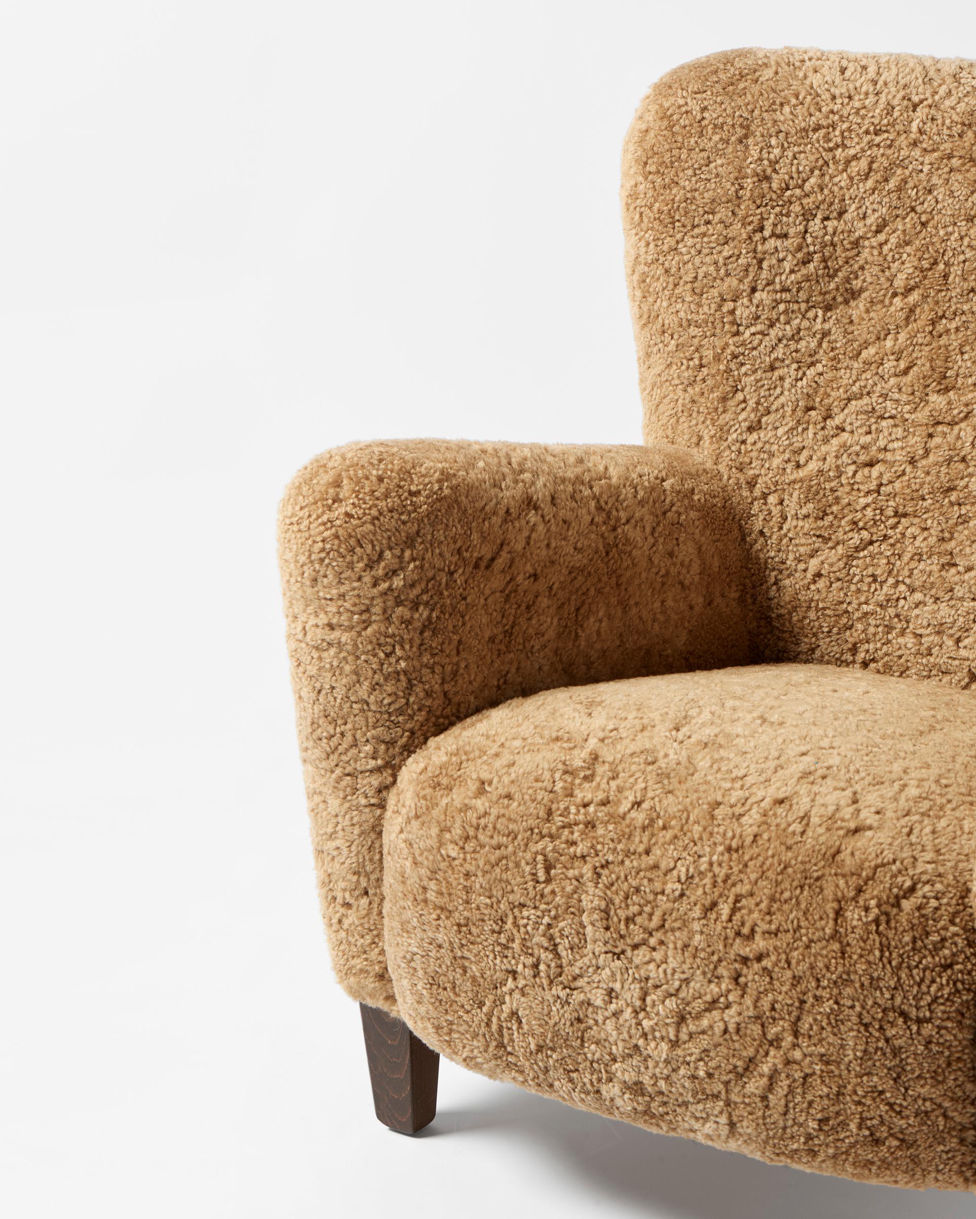 Paar Ryo-Loungesessel aus Schafsleder von Dagmar im Angebot 1