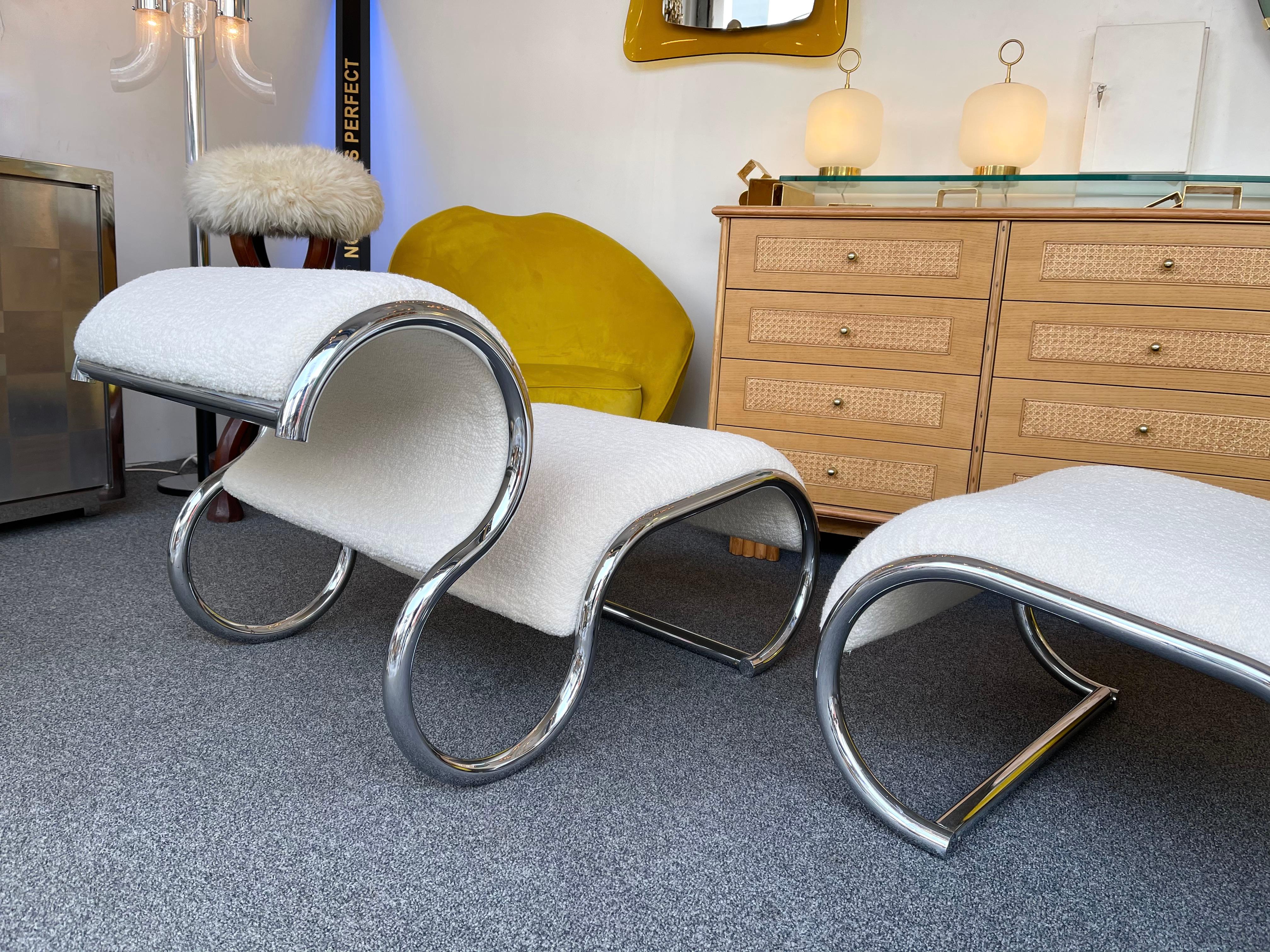 Pair of S Slipper Chairs Metal and Bouclé Fabric by IFF, Italy, 1970s 4