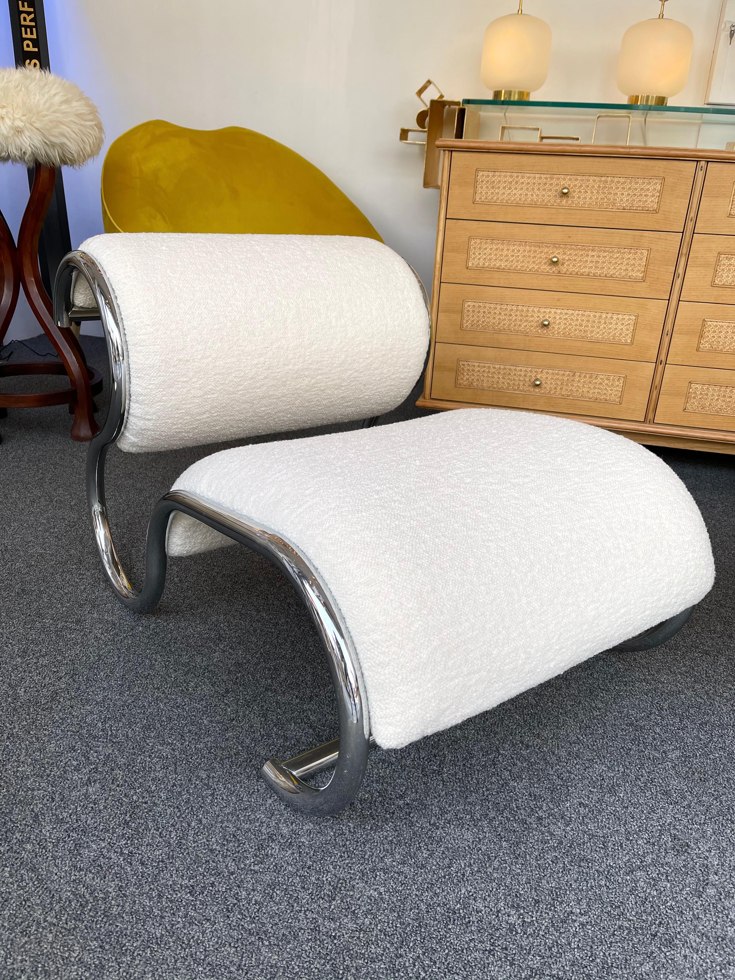 Pair of S Slipper Chairs Metal and Bouclé Fabric by IFF, Italy, 1970s 5