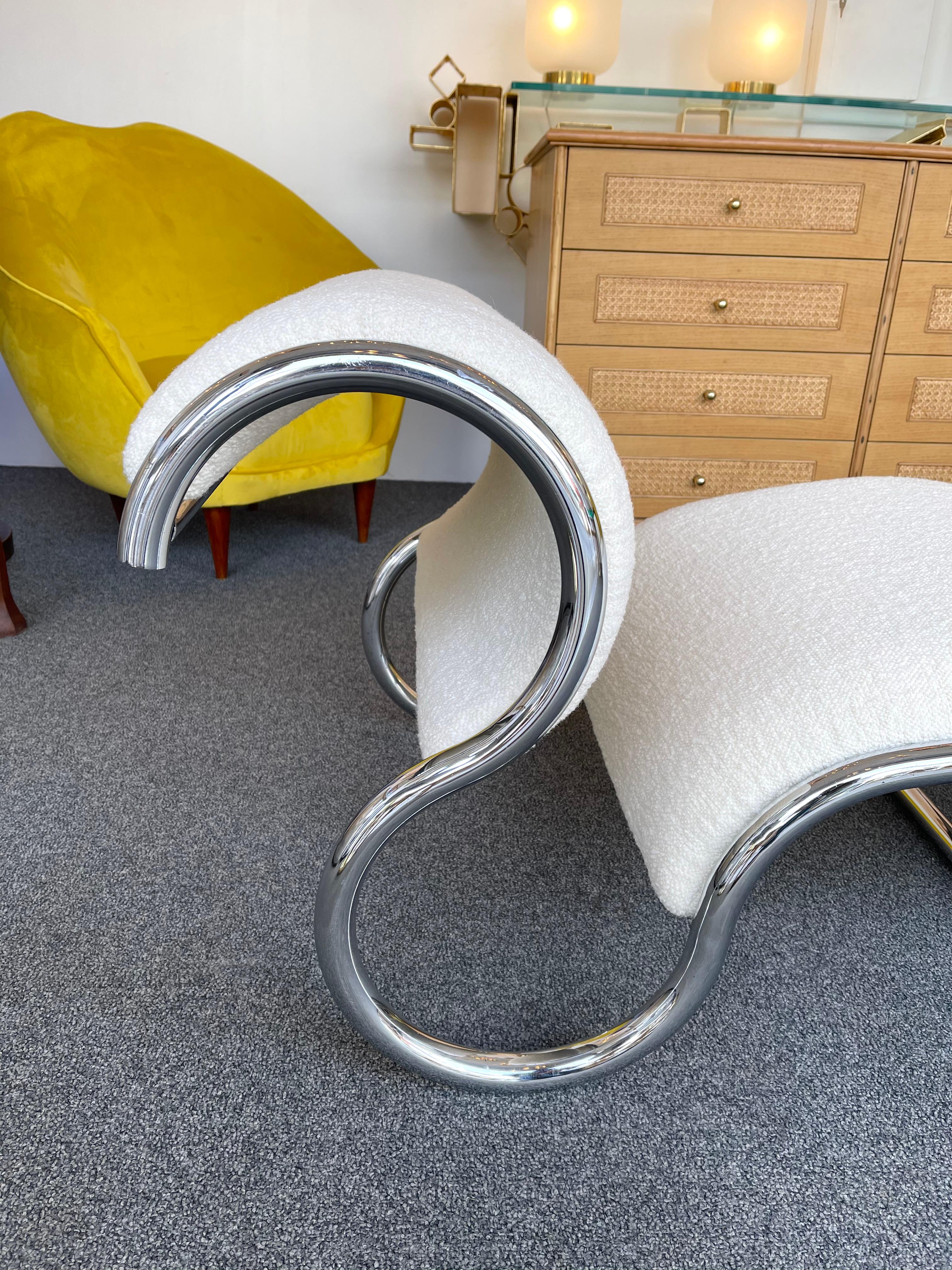 Pair of S design slipper chairs or armchairs in metal chrome by the editor IFF. Fully upholstered with a nice editor bouclé fabric. Famous design like Gio Ponti, Gianfranco Frattini, Cassina, Osvaldo Borsani, Joe Colombo, Vico Magistretti, Ico Luisa