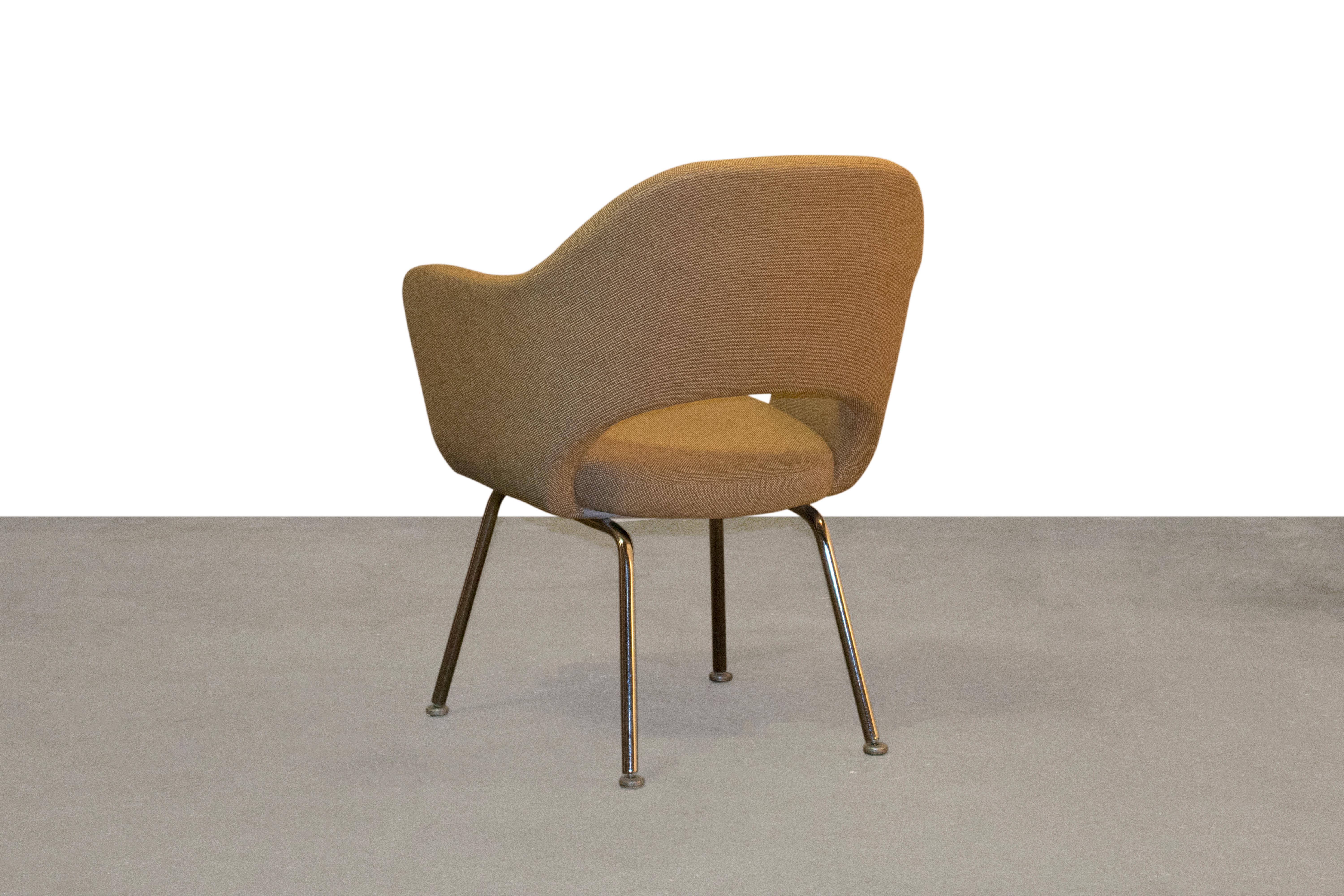 Paire de fauteuils de direction Saarinen  Knoll  Modernes du milieu du siècle en vente 1