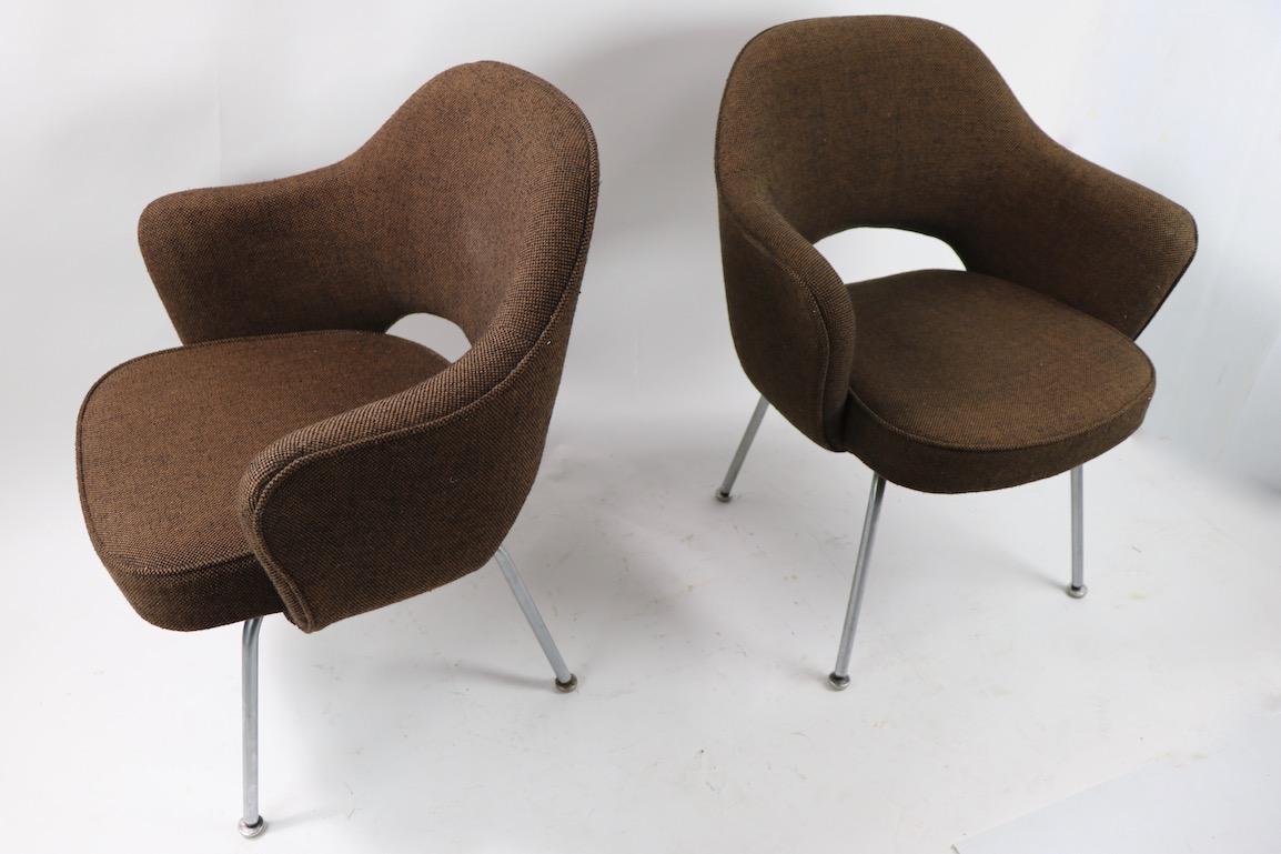 20th Century Pair of Saarinen for Knoll Executive Chairs for IBM