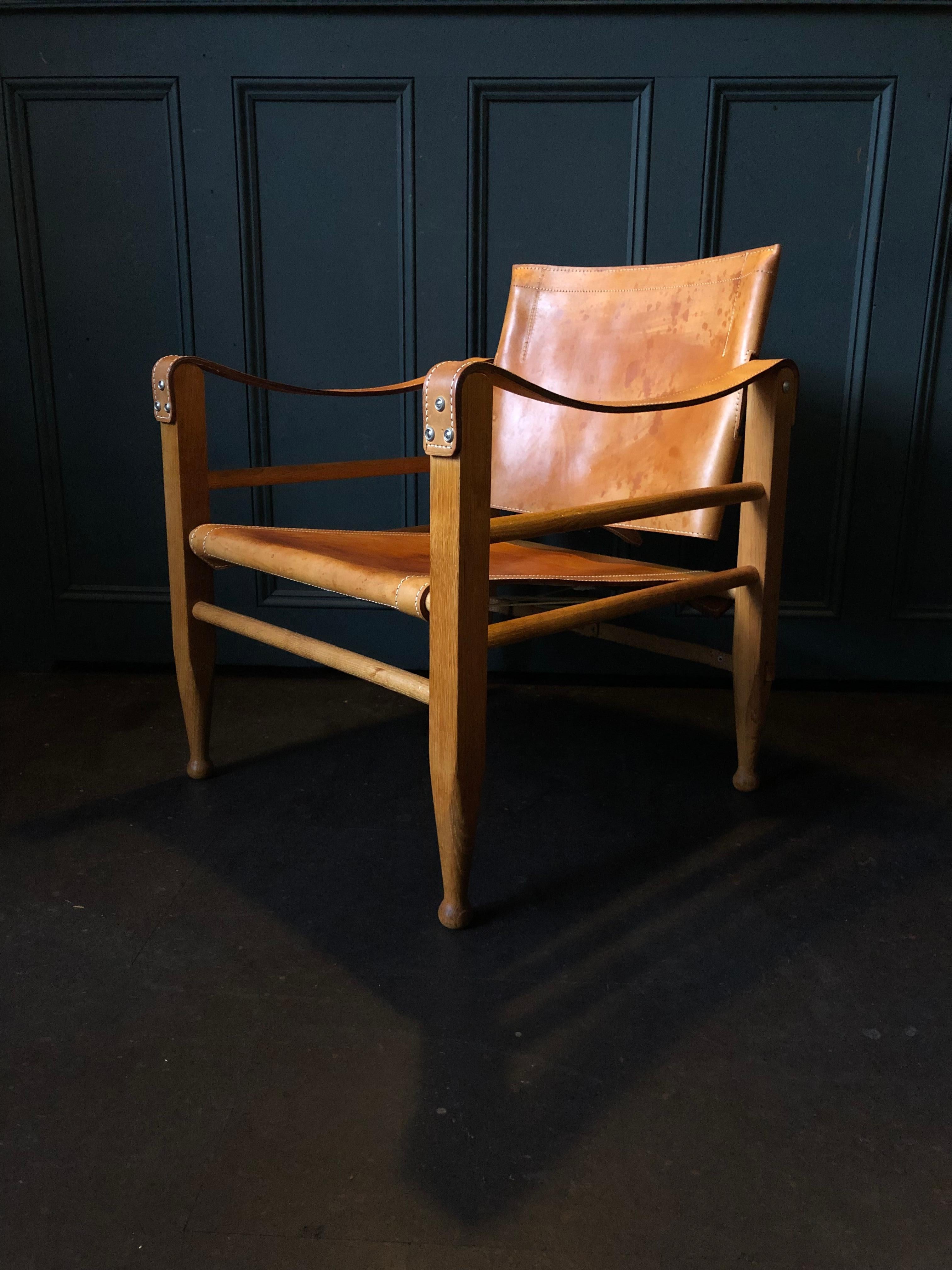 20th Century Pair of Safari Chairs and Table, Aage Bruun & Son, Børge Mogensen
