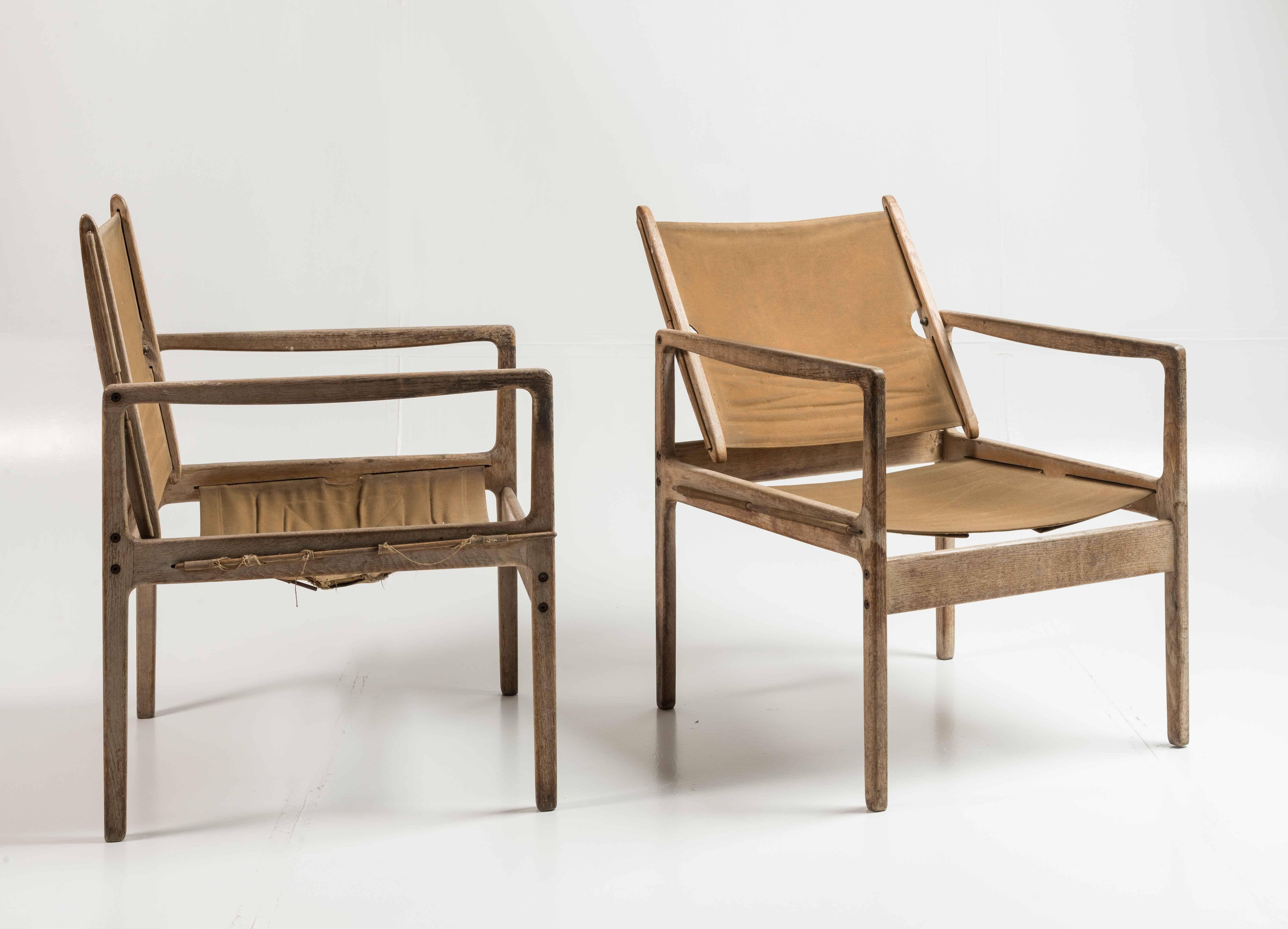 Original oak Safari chairs by Ole Wanscher for Poul Jeppesen Møbelfabrik.