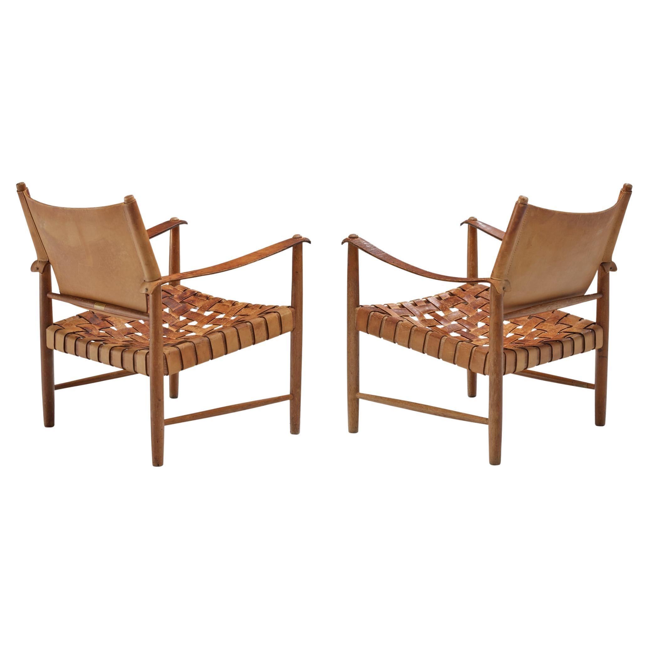 Paar Safari-Stühle aus cognacfarbenem Leder und Eiche  im Angebot