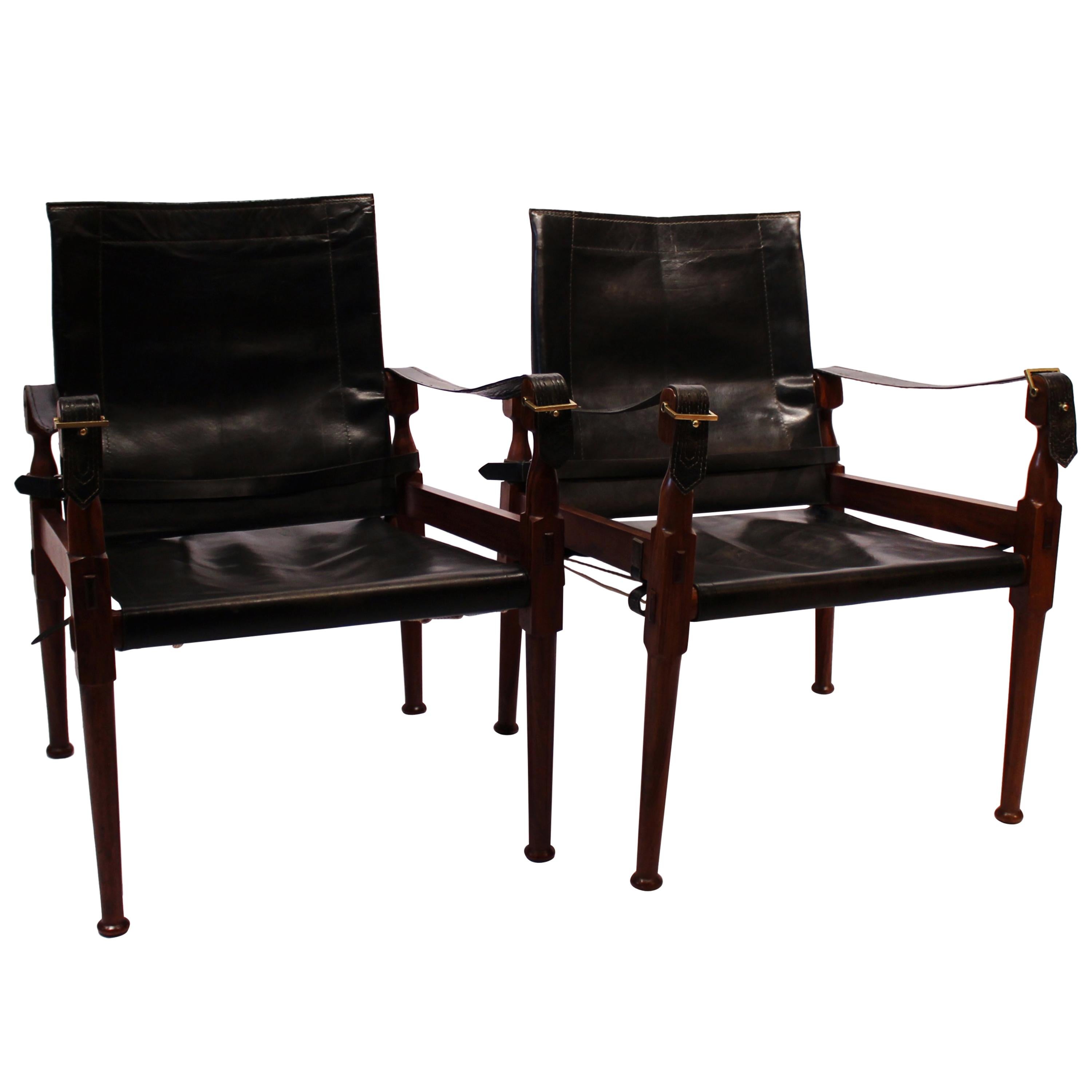 Pair of Safari Chairs in Walnut and Black Patineret Leather, 1960s