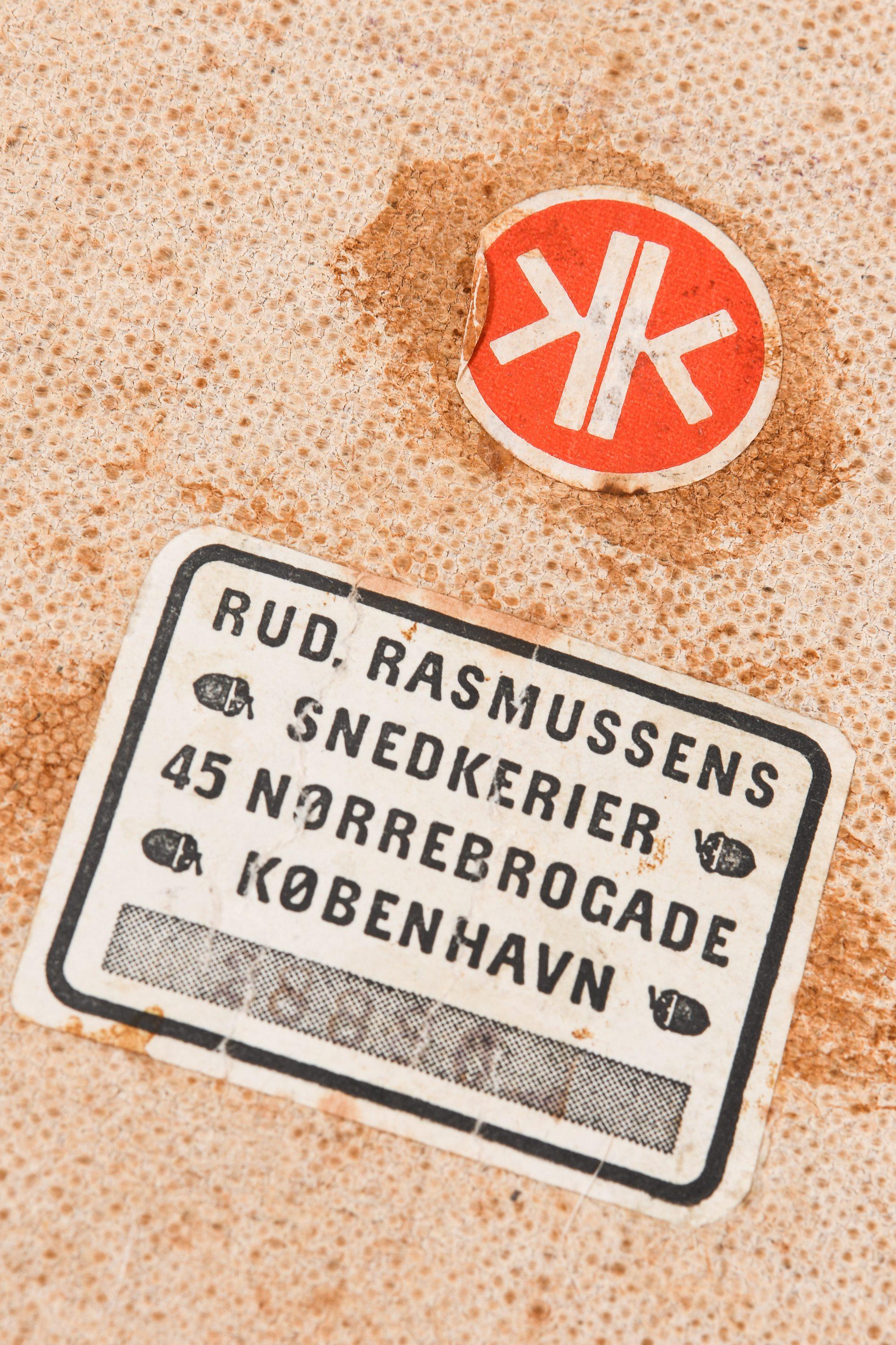Ein Paar Safari-Sessel aus Esche, Messing und Leder von Kaare Klint, 1950er Jahre im Angebot 1