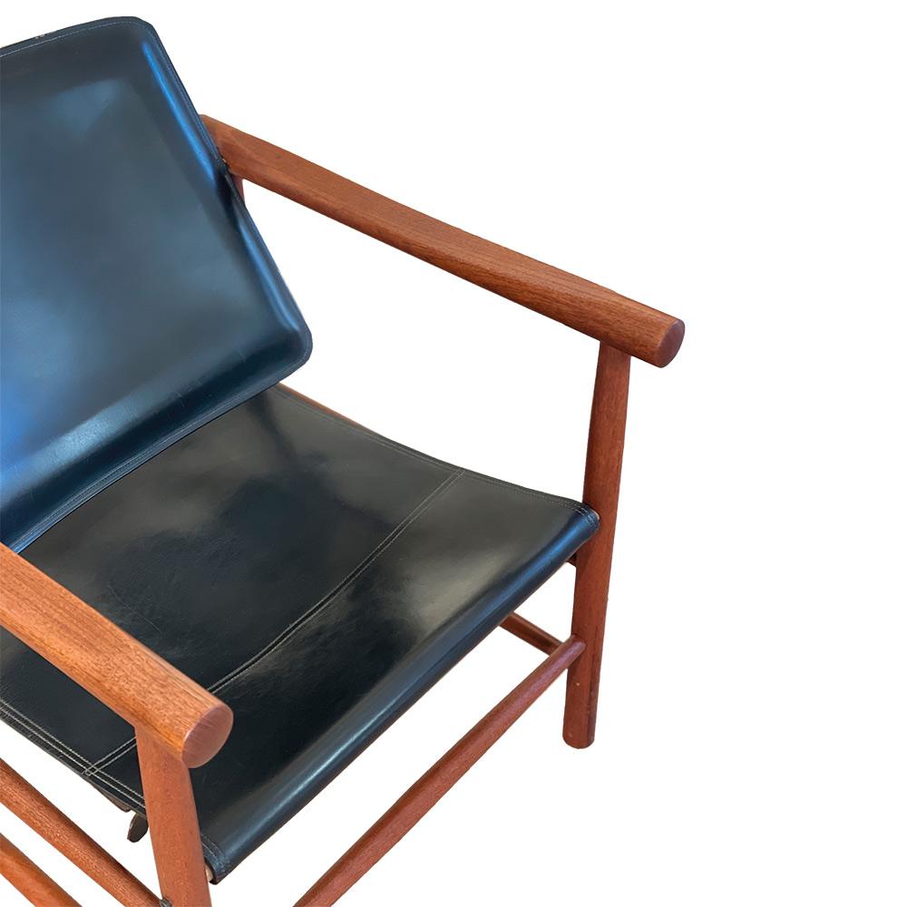Danish Pair of Safari lounge chairs by Kai Lyngfeldt Larsen For Sale