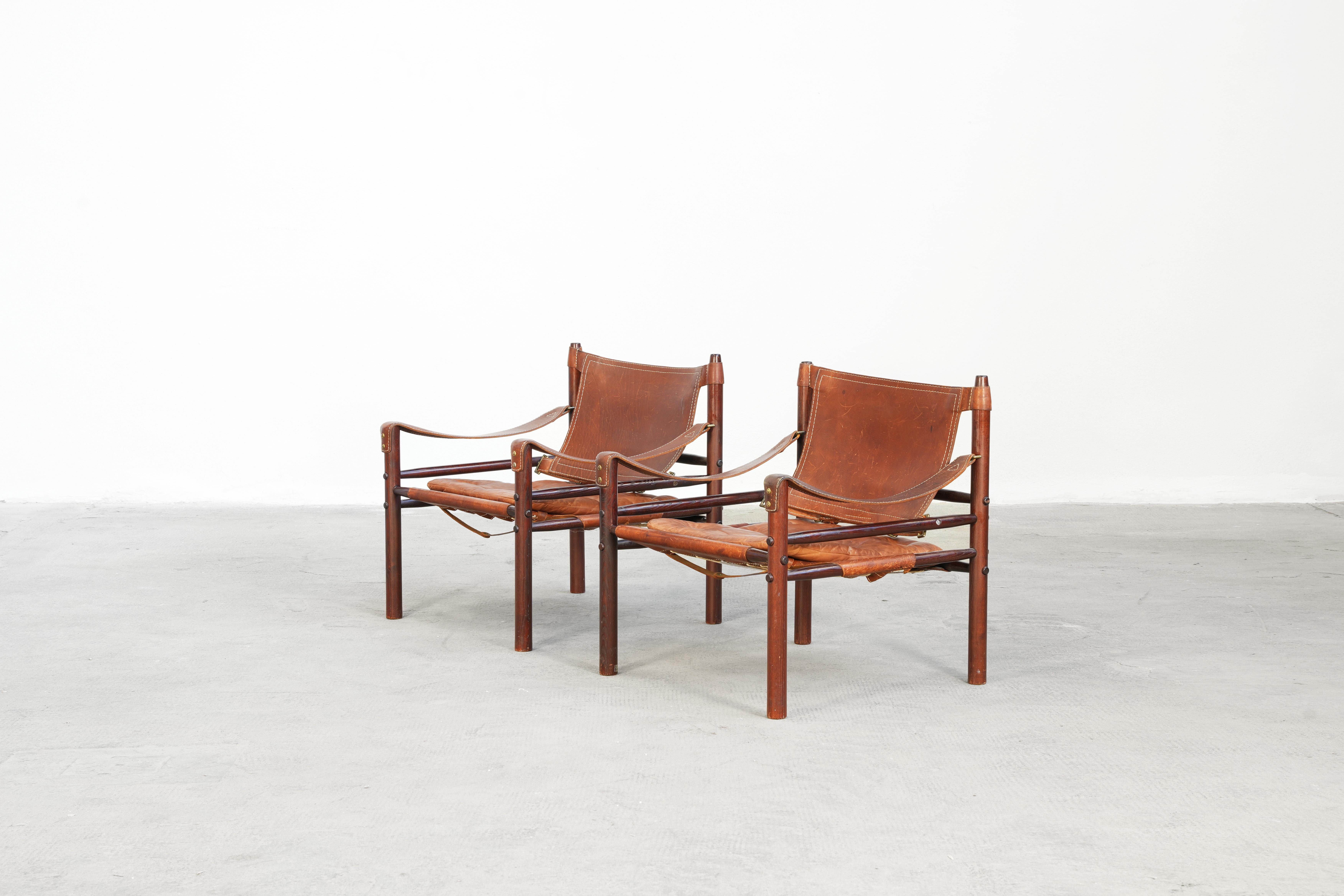Pair of Safari Sirocco Chairs brown leather by Arne Norell for Norell AB, Sweden In Good Condition In Berlin, DE
