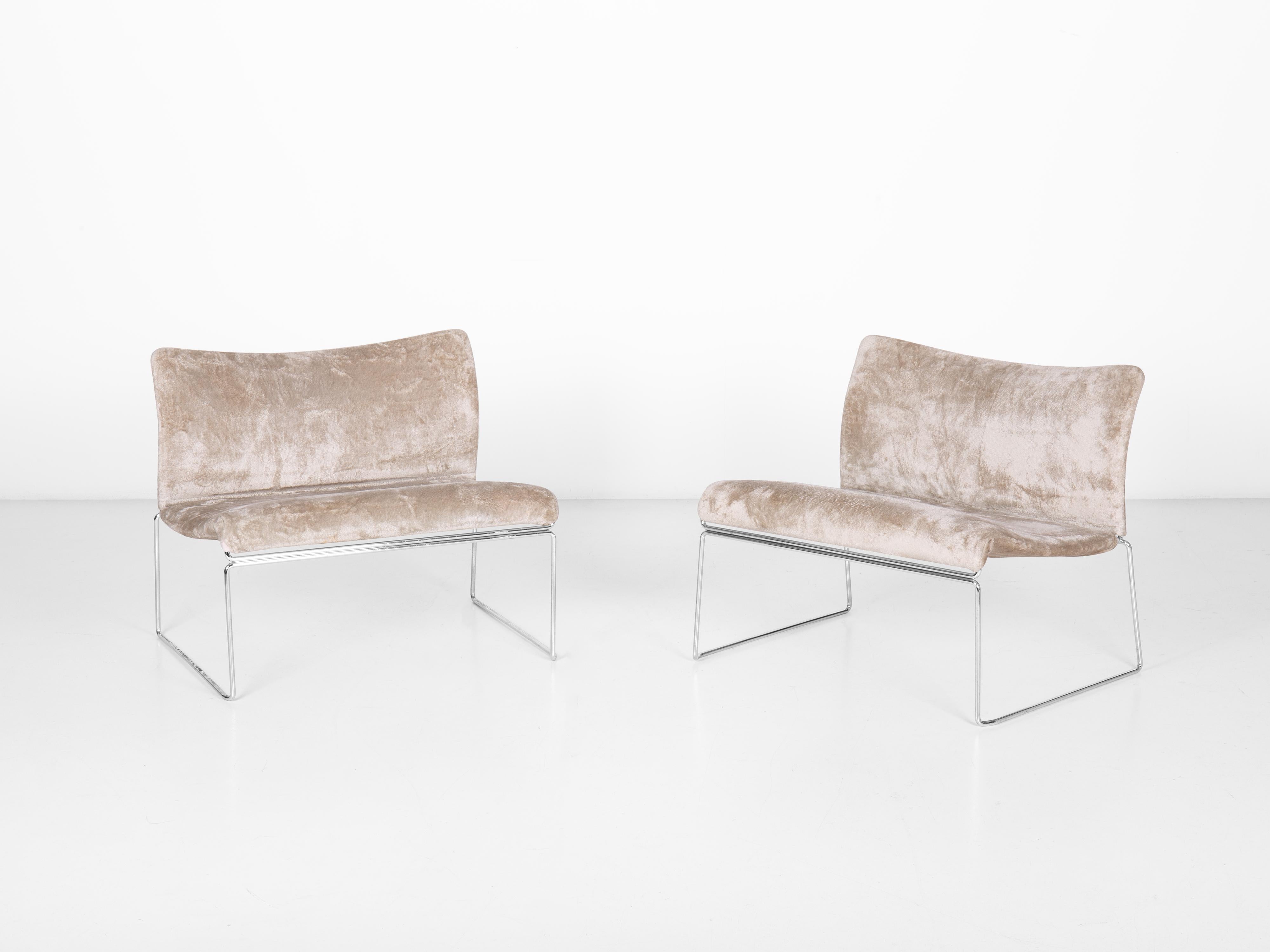 Mid-Century moderno Coppia di poltrone Saghi di Kazuhide Takahama per Simon, 1970 in vendita