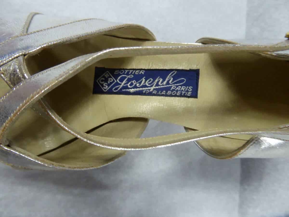 Silver Pair of Salomé Shoes in silver leather - France Circa 1930/1940
