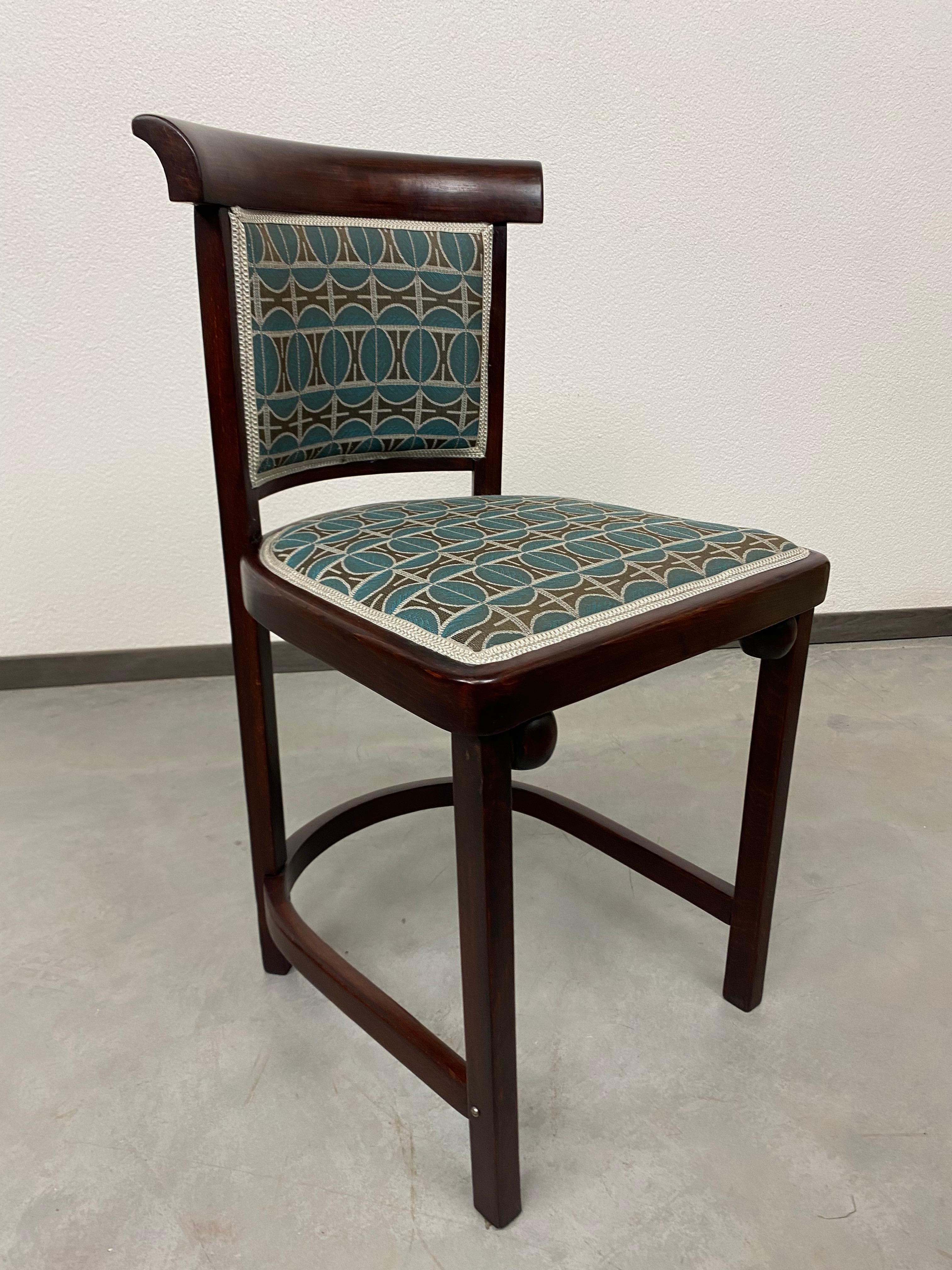 Austrian Pair of Salon Chair No.423 by Josef Hoffmann for J&J Kohn For Sale