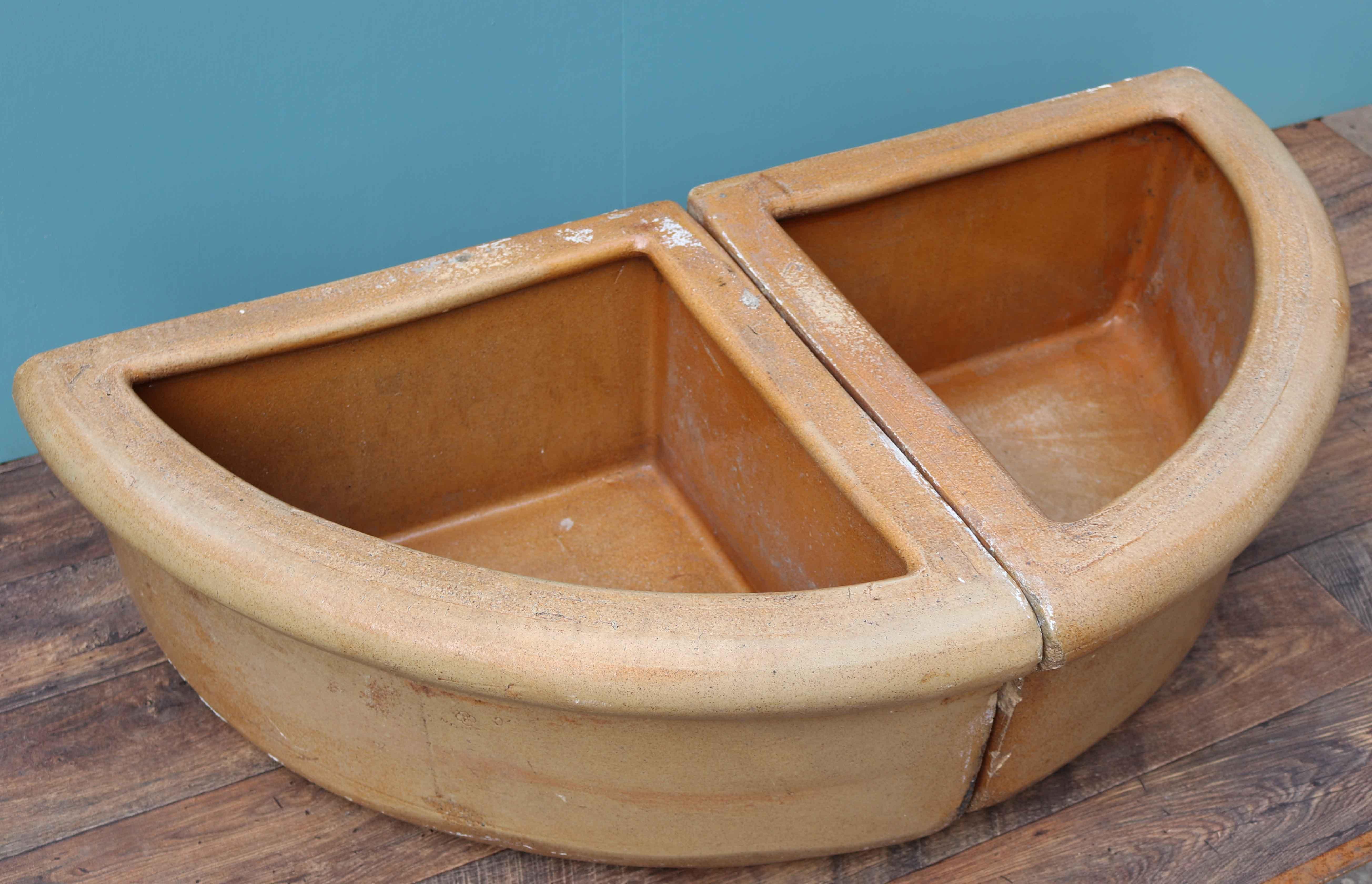 Pair of Salt Glazed Terracotta Corner Troughs In Fair Condition For Sale In Wormelow, Herefordshire