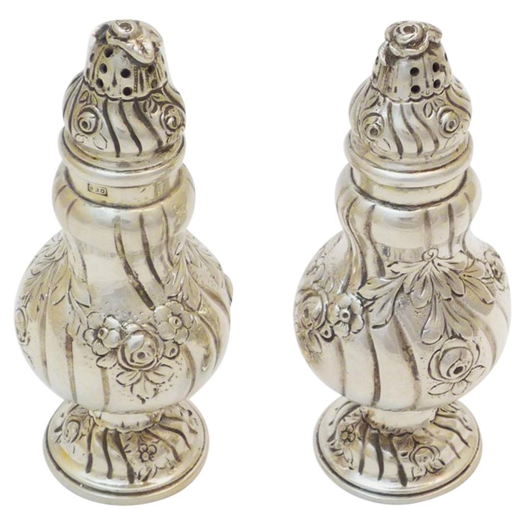 Pair of Salt Shakers Silver Scandinavia, 1940s For Sale