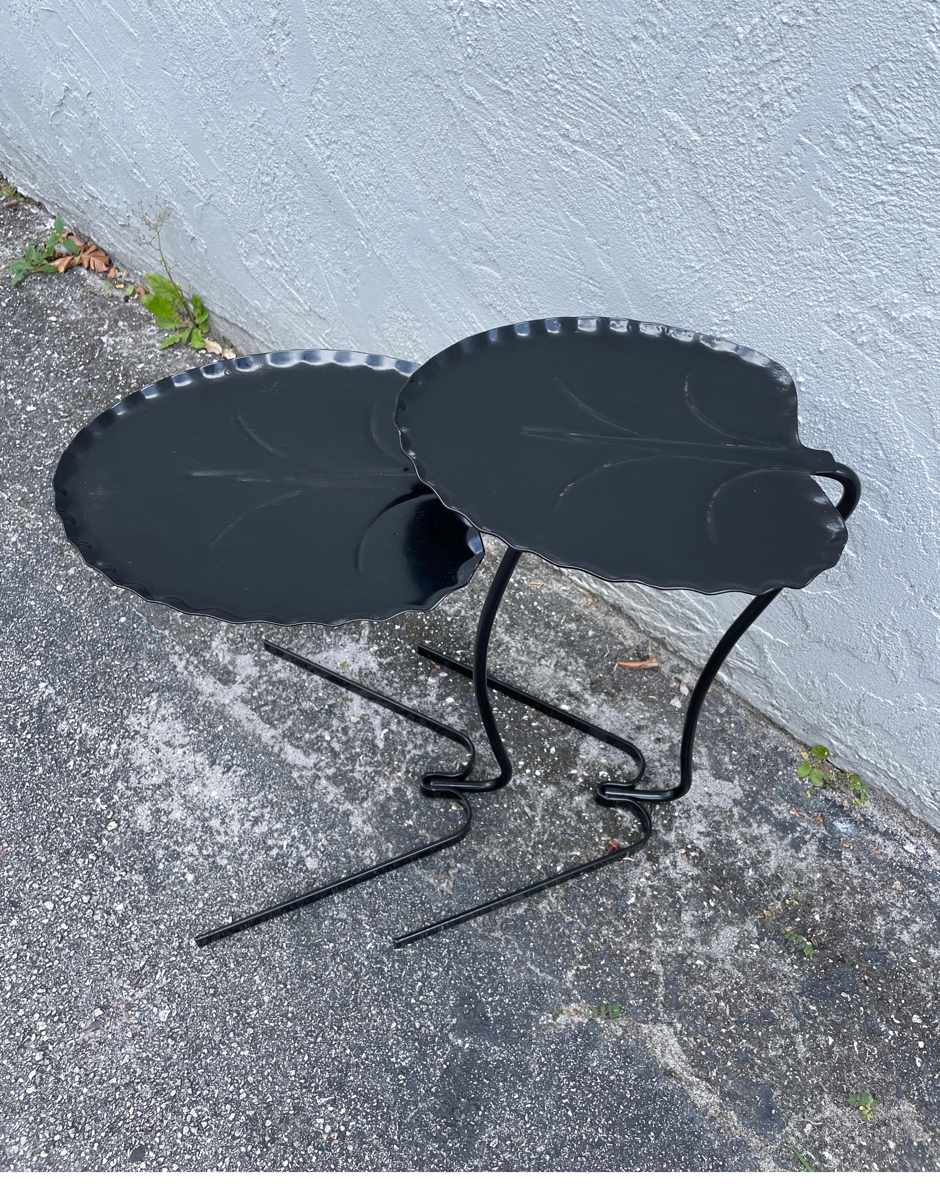 Pair of Salterini Lotus Leaf Nesting Tables by Maurizio Tempestini In Good Condition For Sale In West Palm Beach, FL
