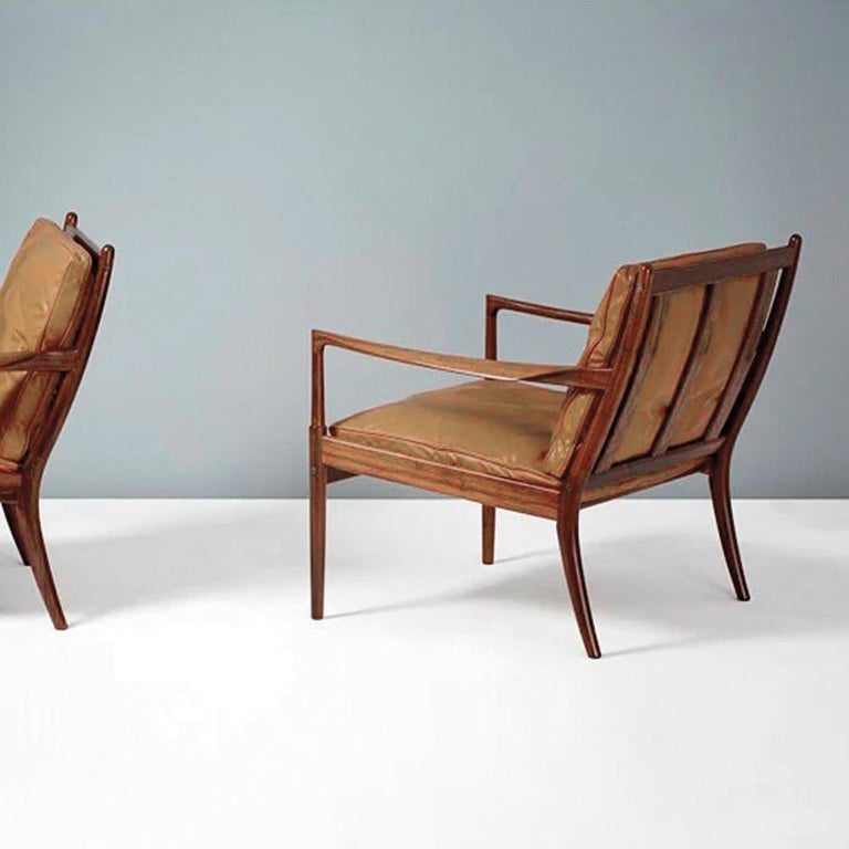 Pair of "Samsö" lounge chairs by Ib Kofod-Larsen from 1960 For Sale at  1stDibs