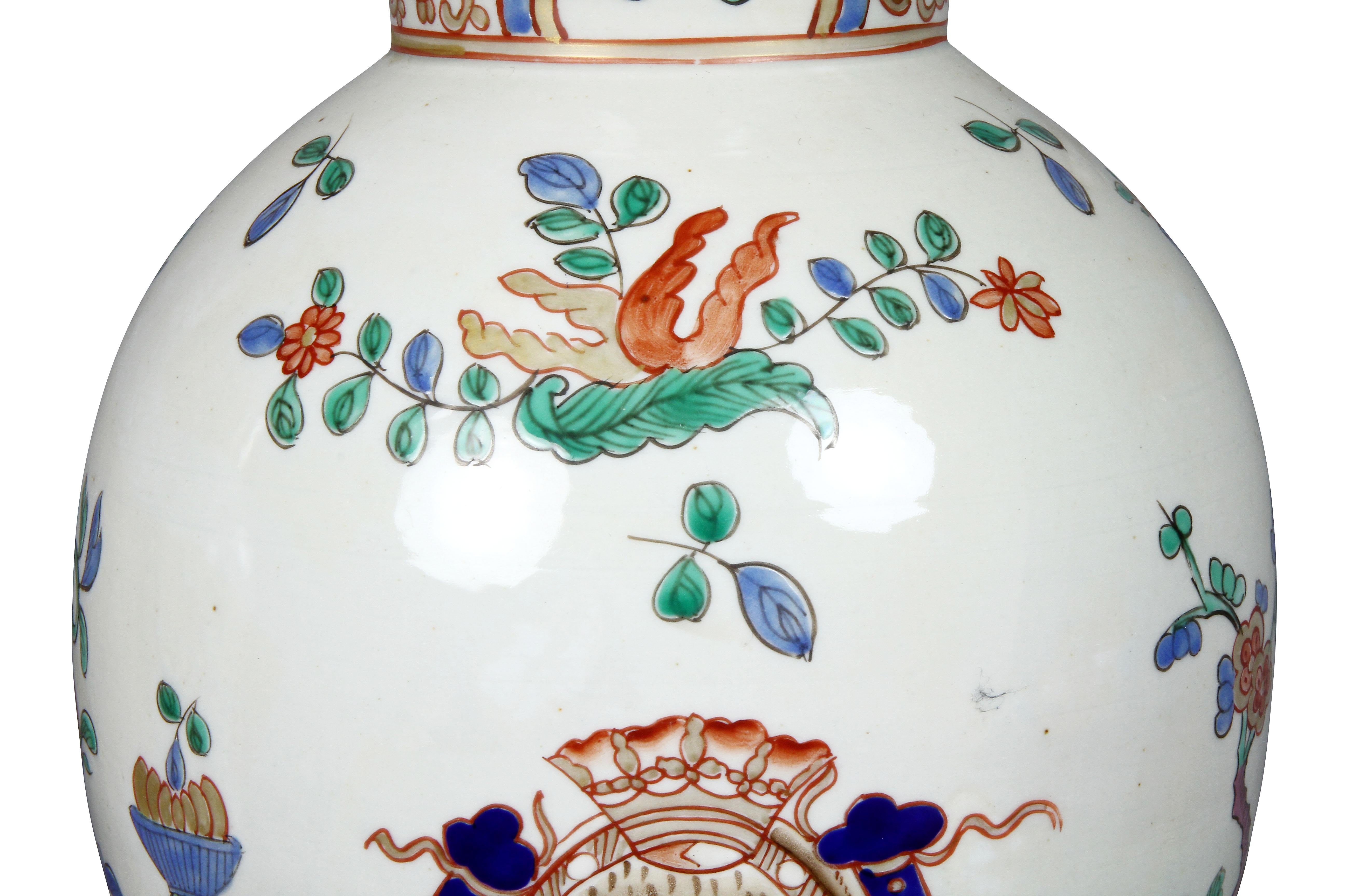 Français Paire de lampes de table en porcelaine de style export chinois Samson en vente