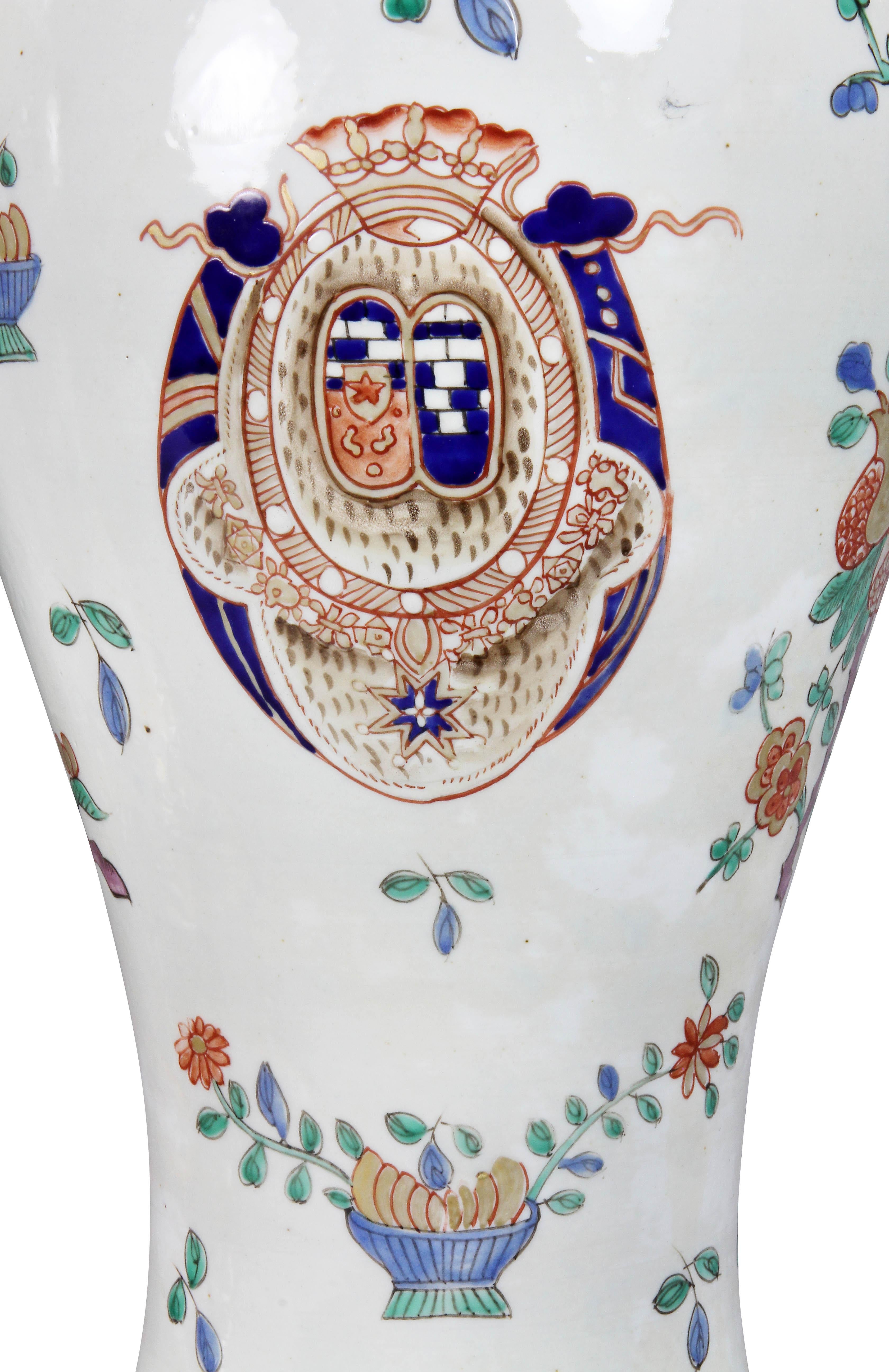 Paire de lampes de table en porcelaine de style export chinois Samson Bon état - En vente à Essex, MA