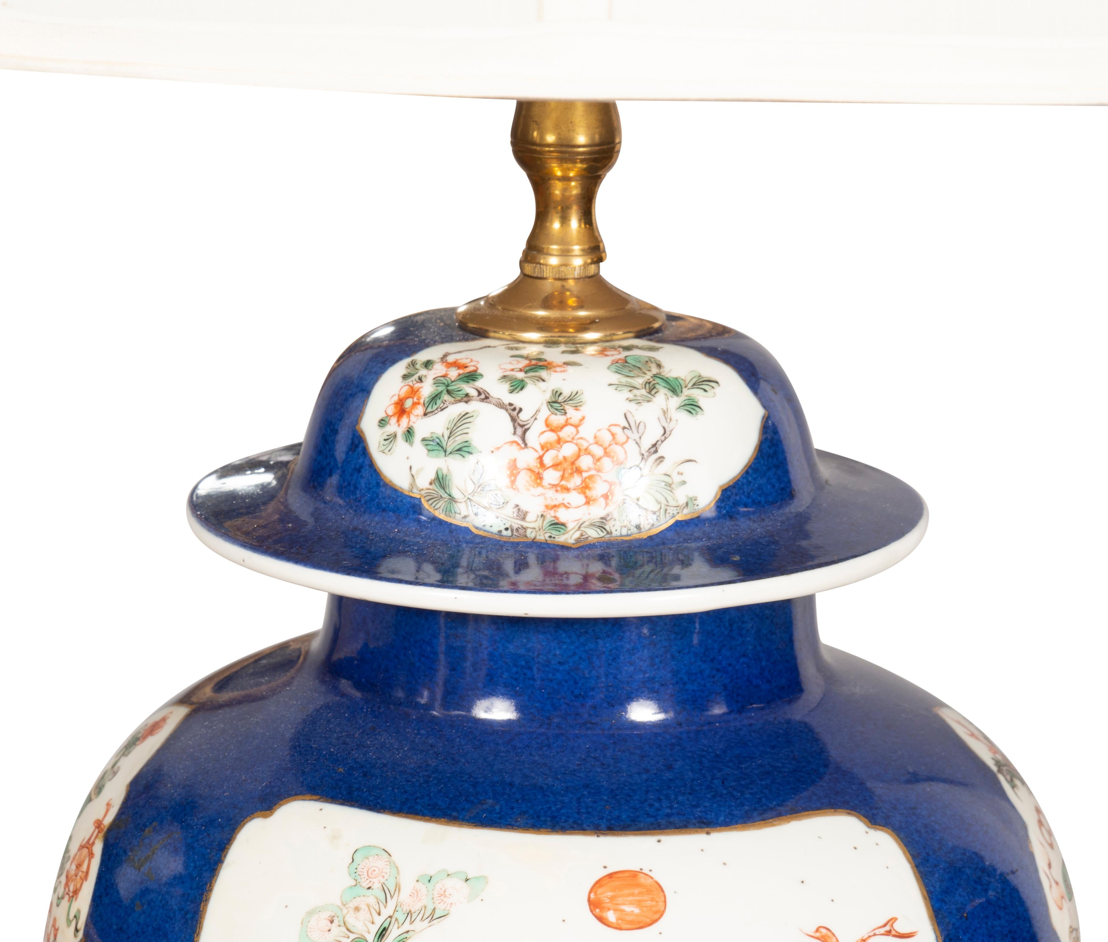 Paire de lampes de table en porcelaine de style chinois Samson Bon état - En vente à Essex, MA