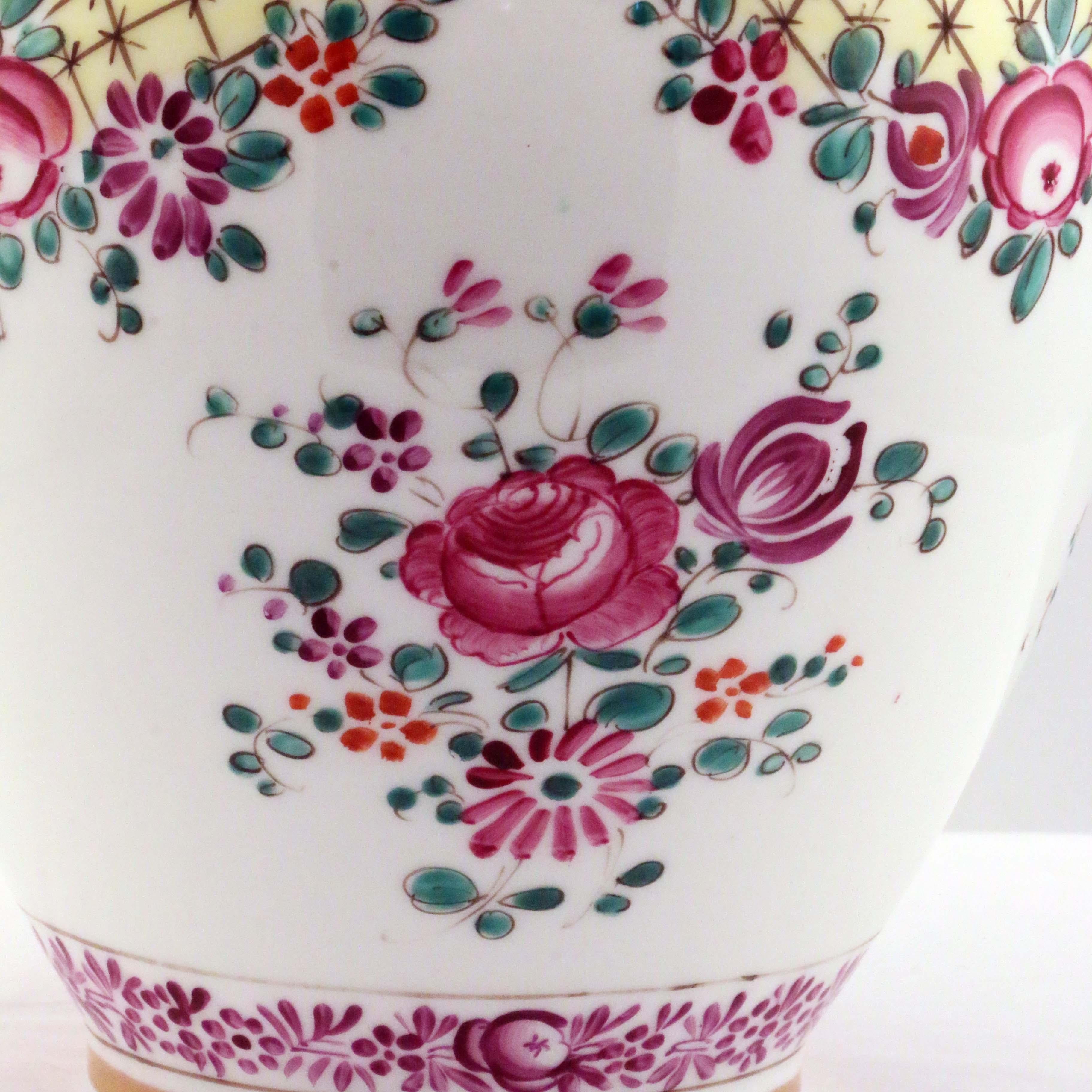 Hand-Painted Pair of Samson Porcelain Covered Pot-Pouris