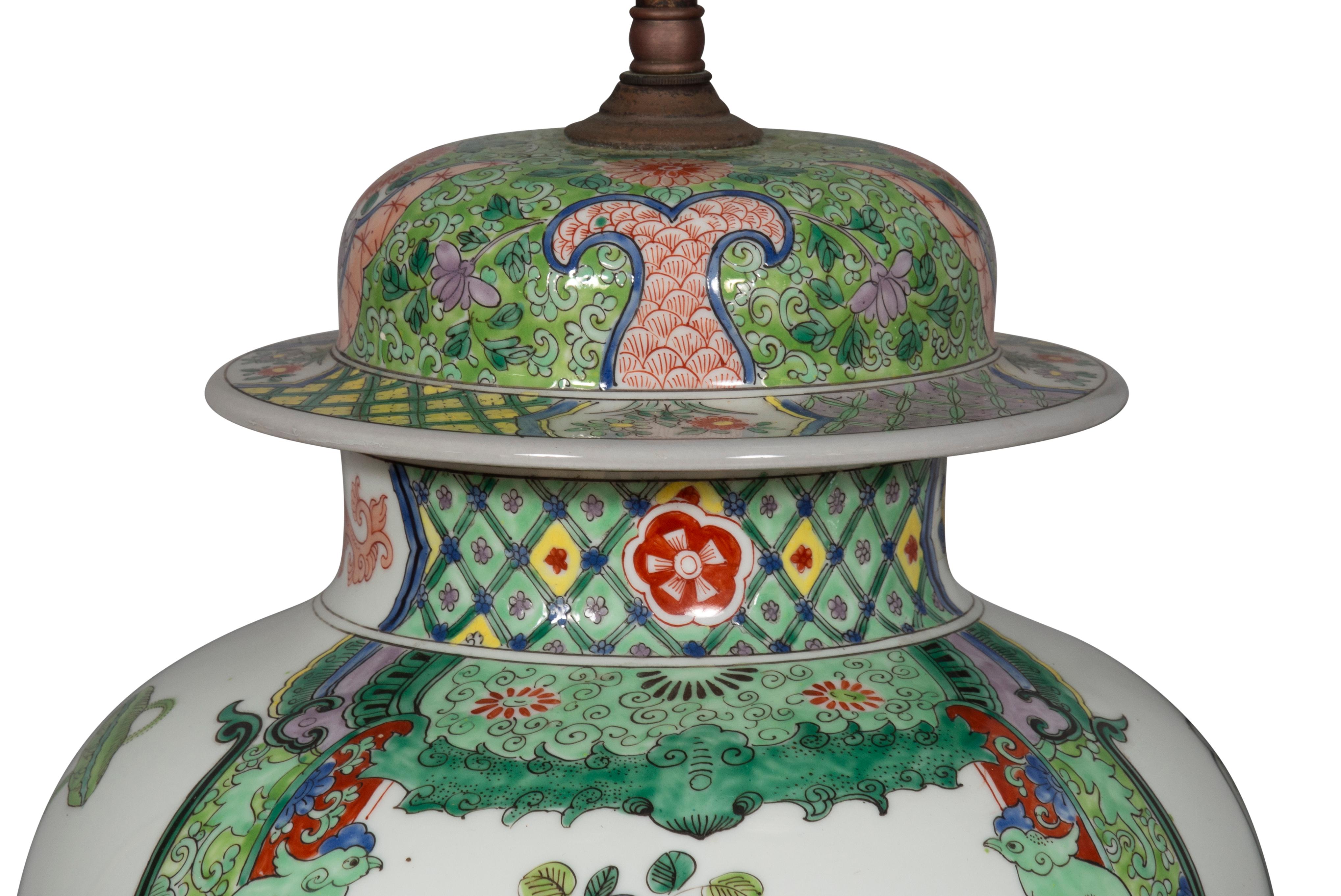 Paire de lampes de bureau en forme de jarre à gingembre en porcelaine de Samson de style exporté chinois en vente 3