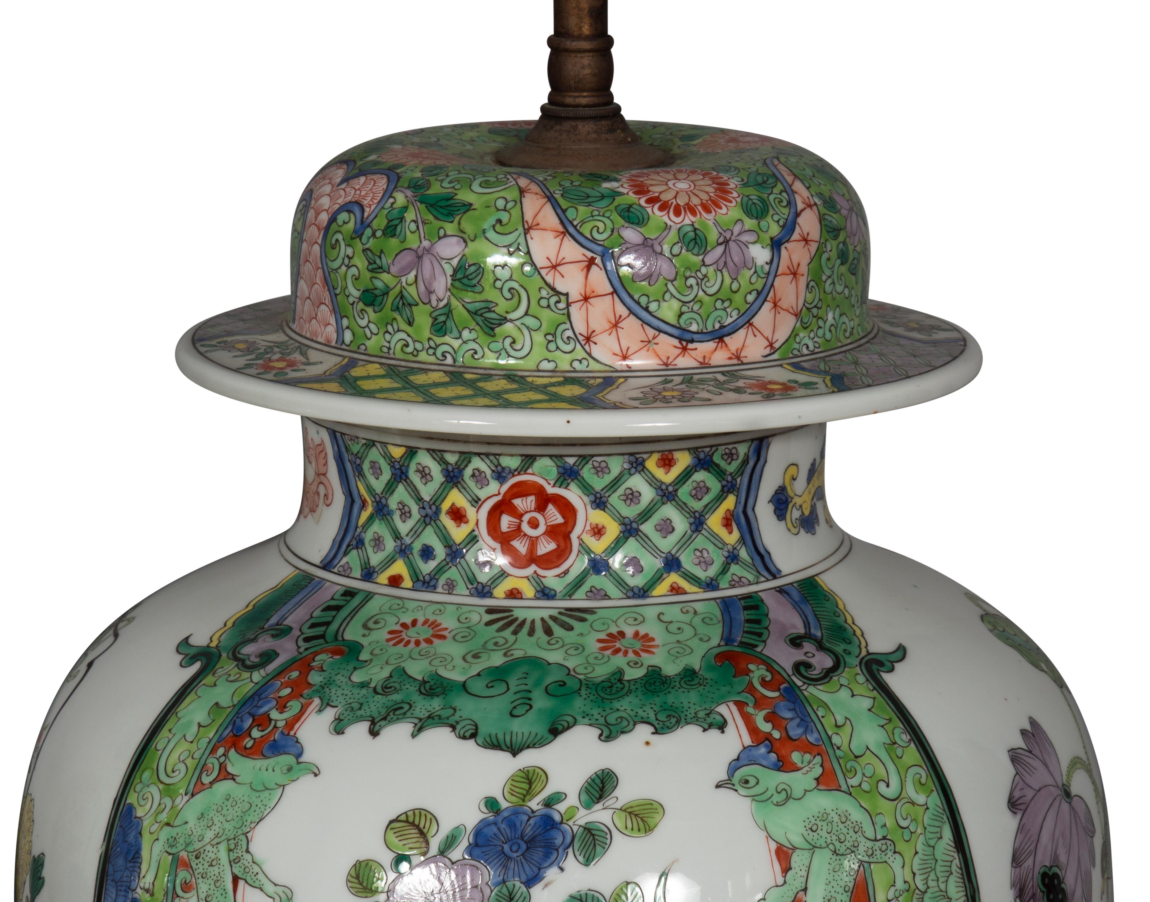 Paire de lampes de bureau en forme de jarre à gingembre en porcelaine de Samson de style exporté chinois en vente 4