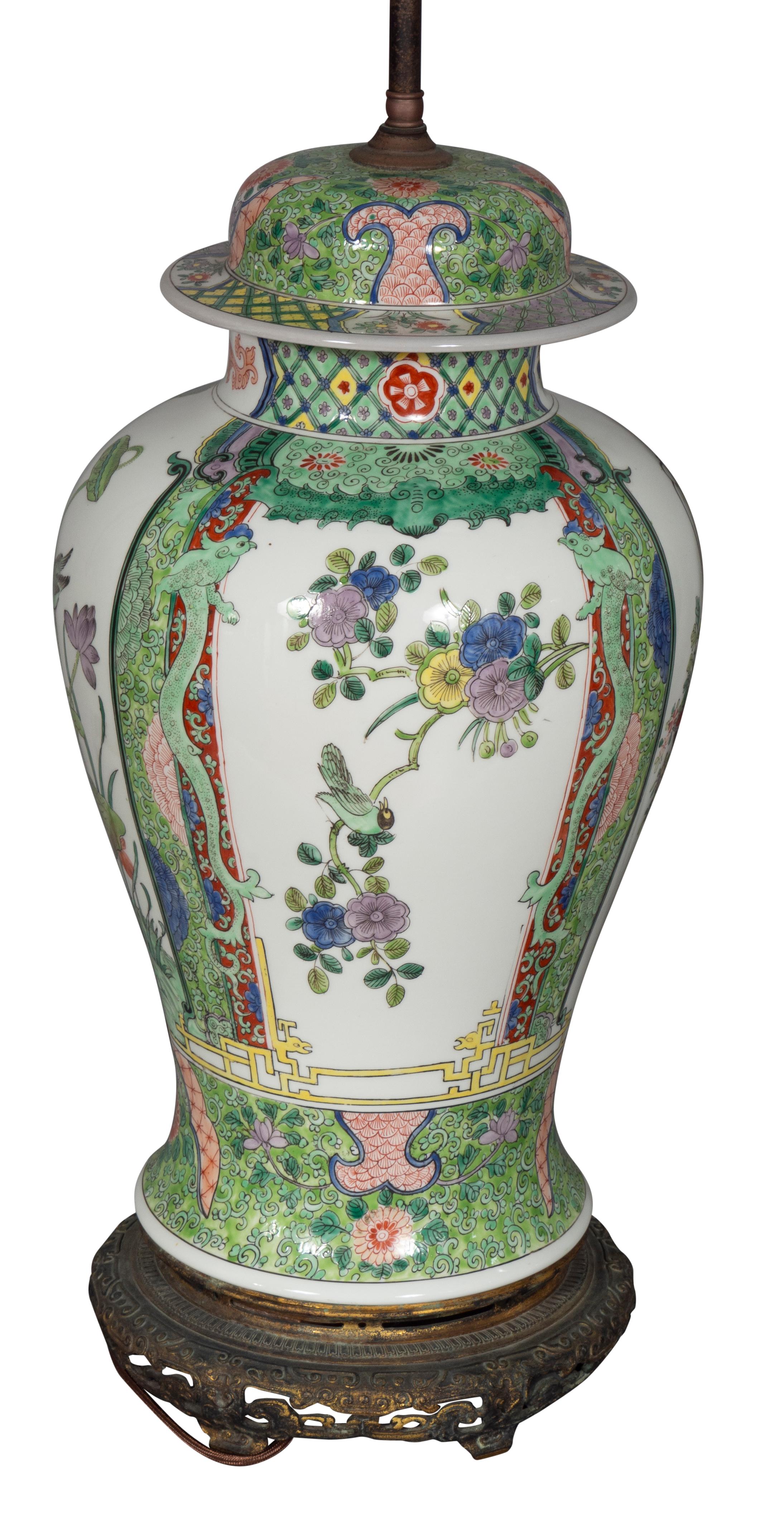 Pair of Samson Porcelain Ginger Jar Table Lamps in the Chinese Export Style For Sale 4