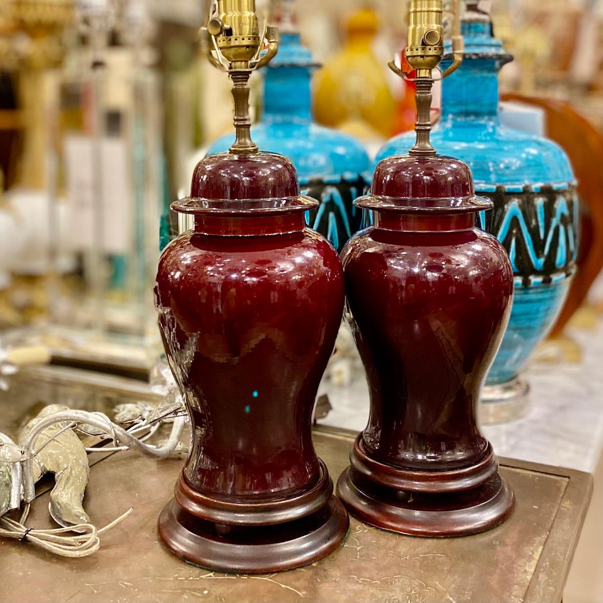 Paar Sang-de-Boeuf-Porzellanlampen im Zustand „Gut“ im Angebot in New York, NY