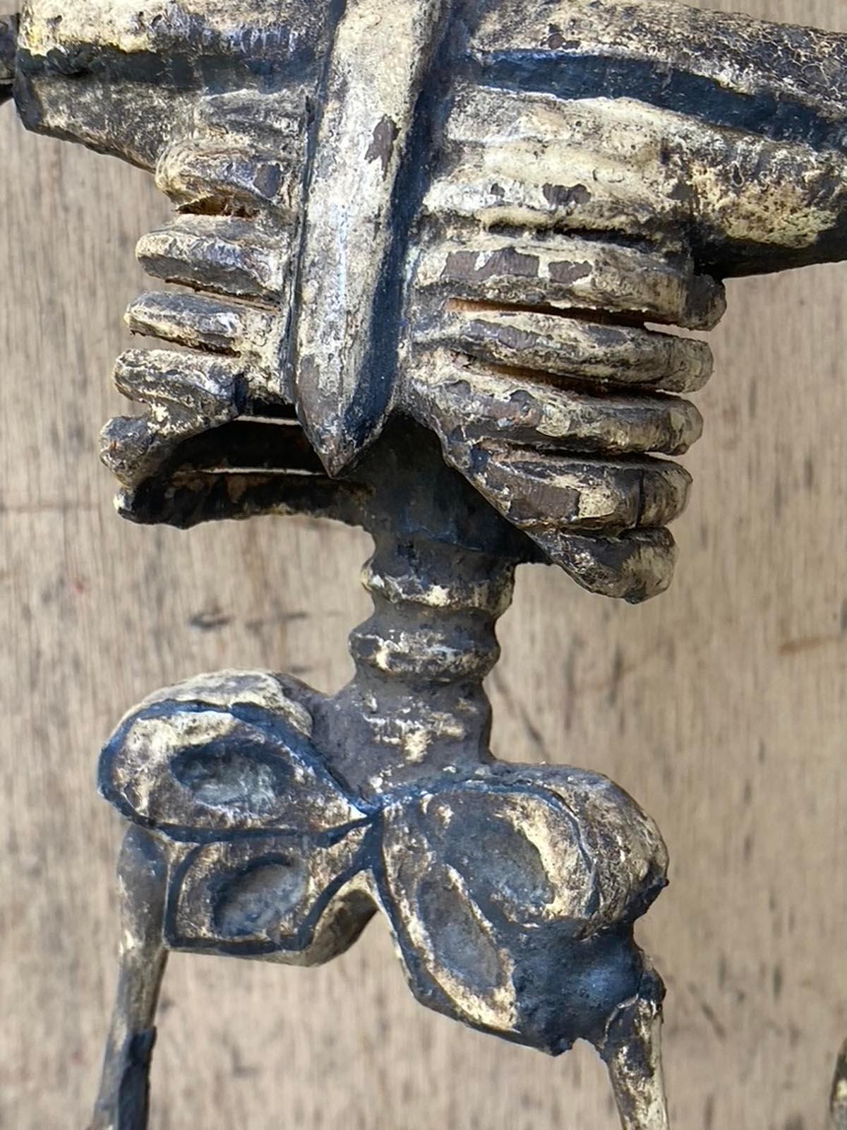Paar Santa-Muerte-Figuren, Guatemala im Angebot 6