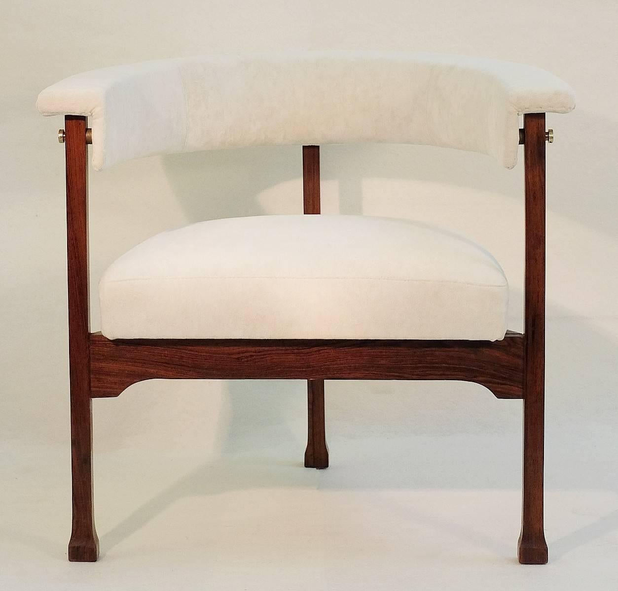 Italian Pair of Saporiti Armchairs, New Upholstery