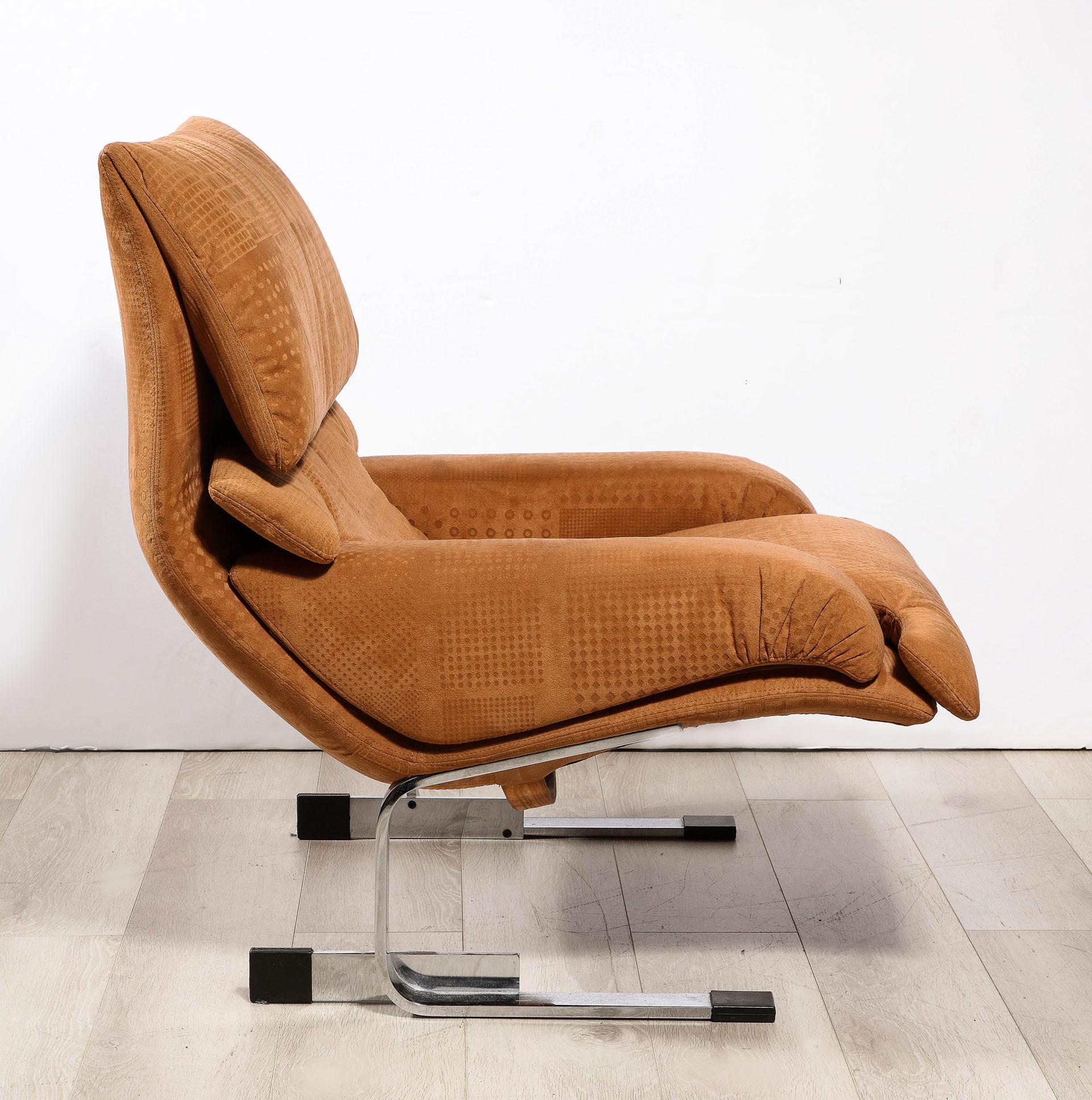 20th Century Pair of Saporiti Italia Onda Lounge Chairs