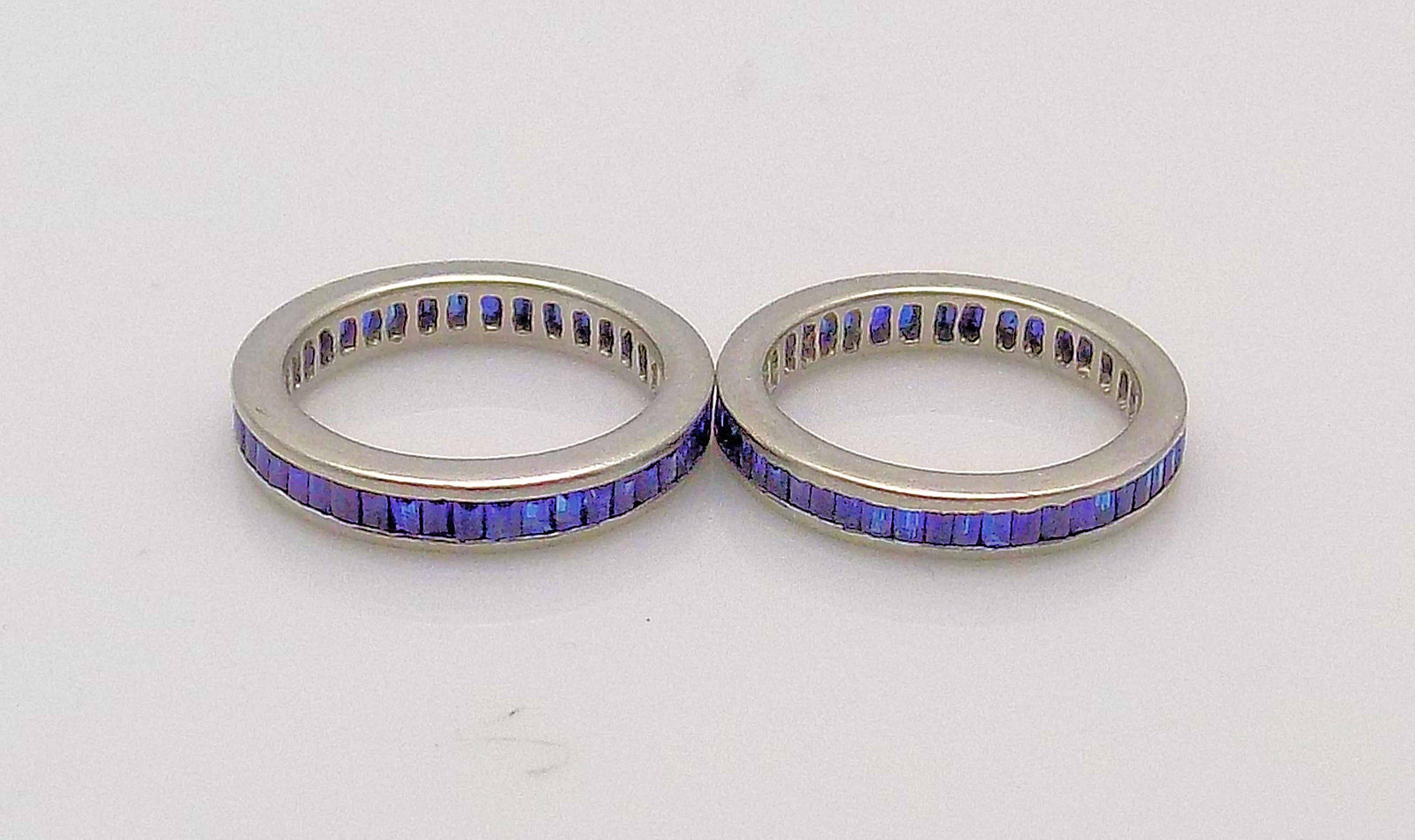 Pair of Sapphire Eternity Bands in Platinum In Good Condition For Sale In Dallas, TX