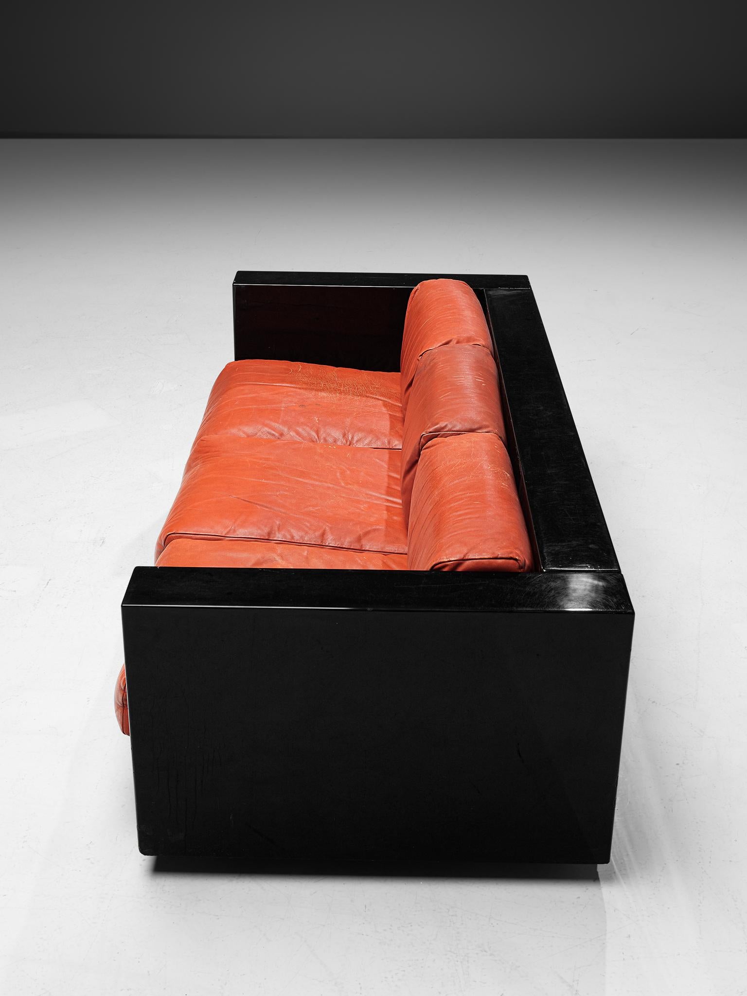 Pair of 'Saratoga' Black Sofas with Red Leather by Vignelli 1