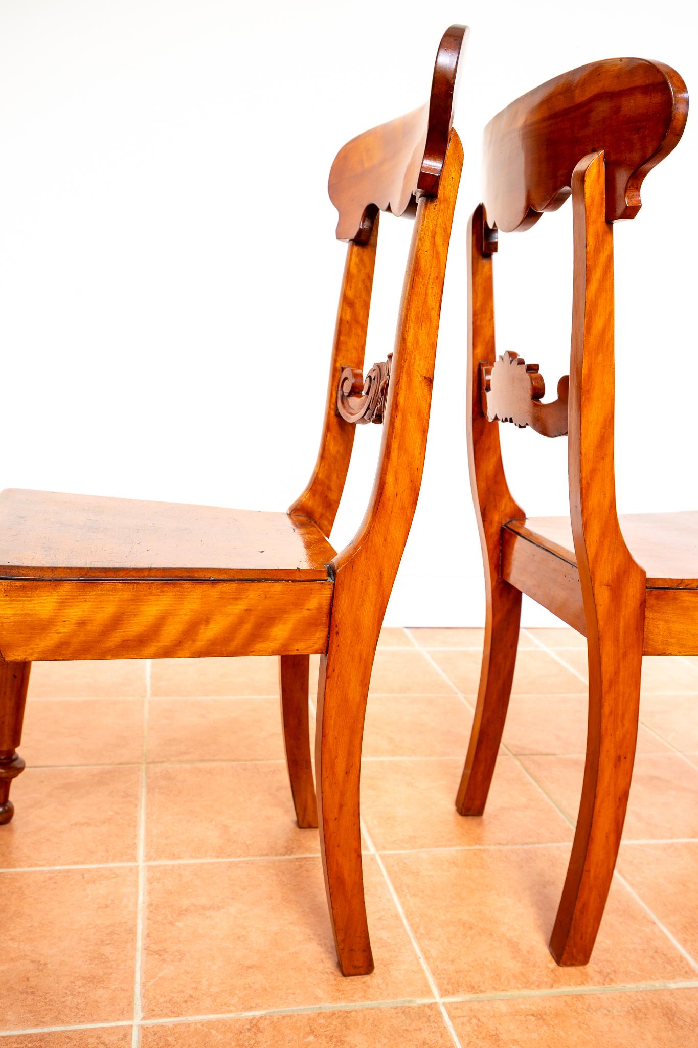 XIXe siècle Paire de chaises suédoises Biedermeier Karl Johan Gustavian Fine Antique en vente