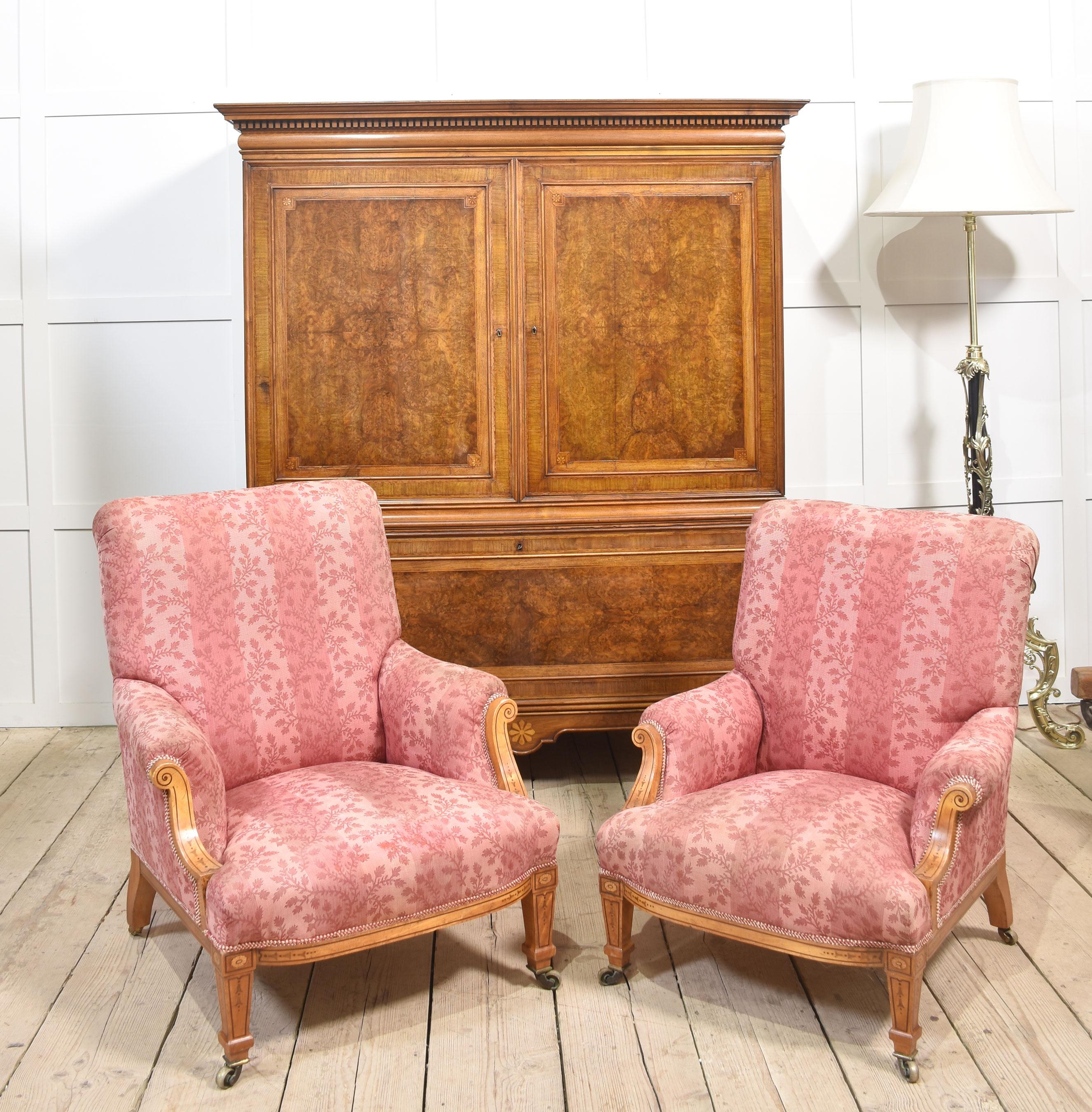 Paar Sessel aus Satinholz im Angebot 4