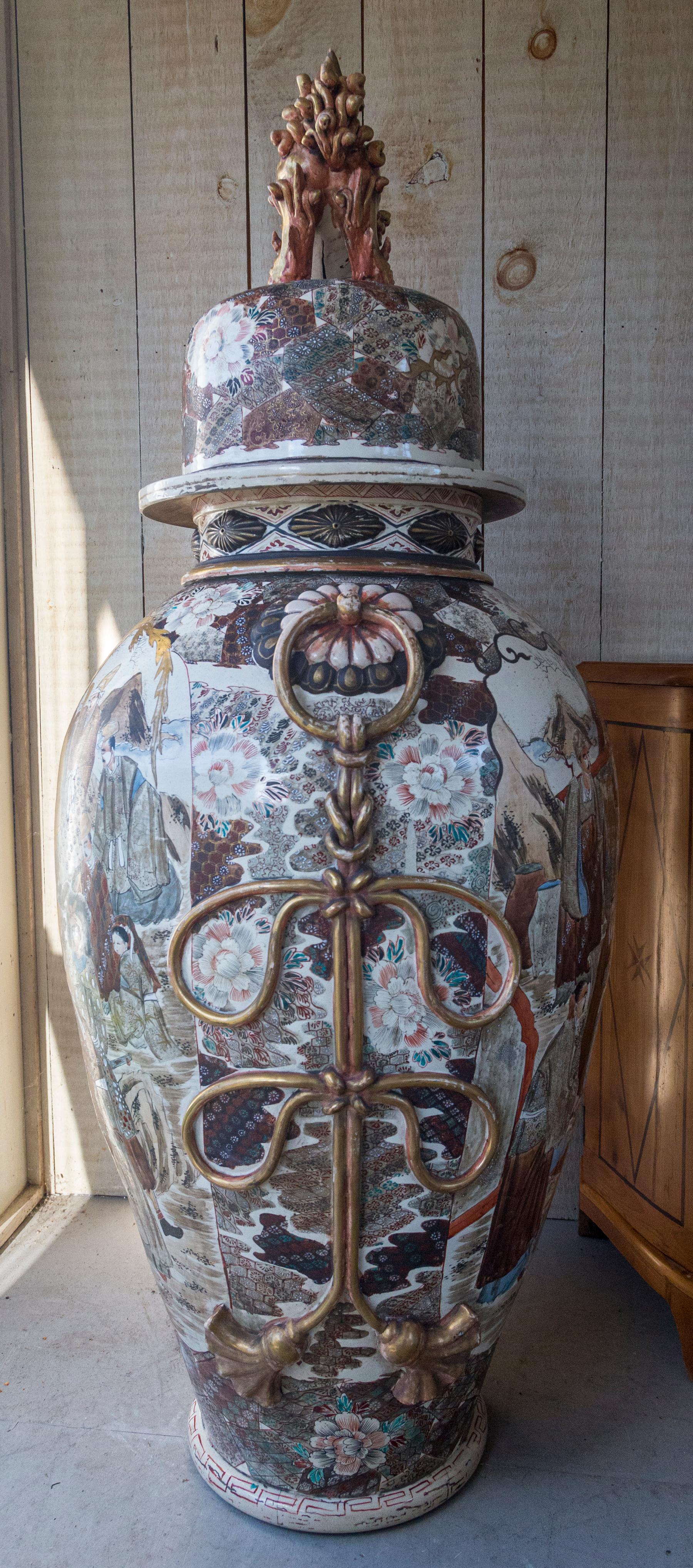 Pair of Satsuma Lidded Floor Vases For Sale 4