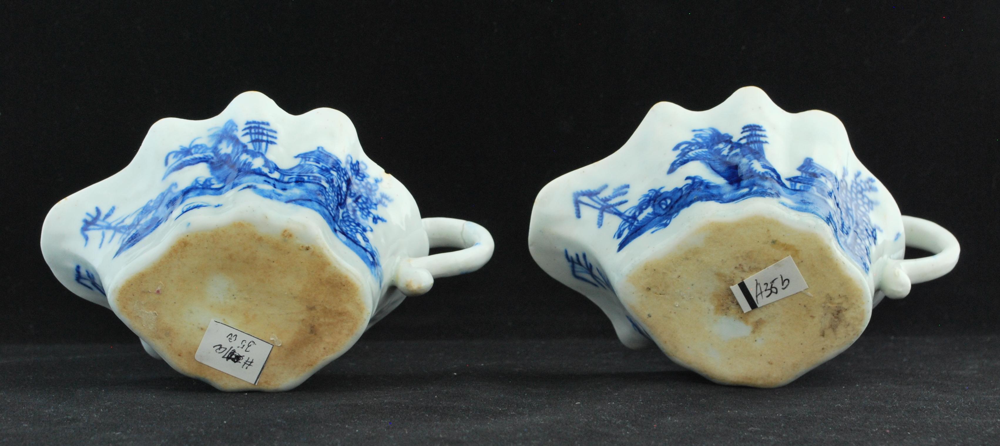 Pair of Sauce Boats, Bow Porcelain Factory, circa 1753 In Good Condition For Sale In Melbourne, Victoria