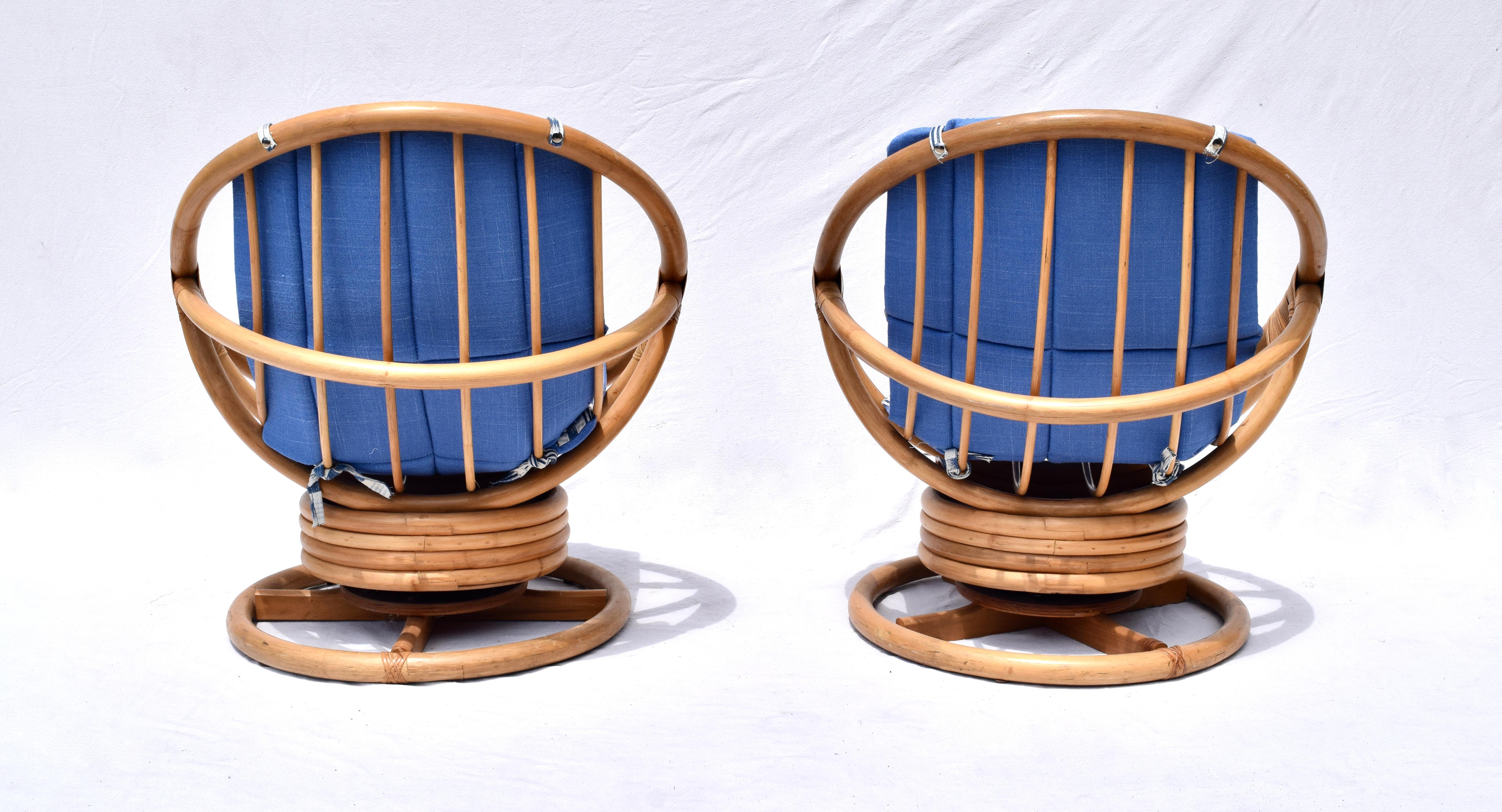 Mid-Century Modern Pair of Saucer Form Swivel Lounge Bamboo Rattan Chairs, circa 1970s