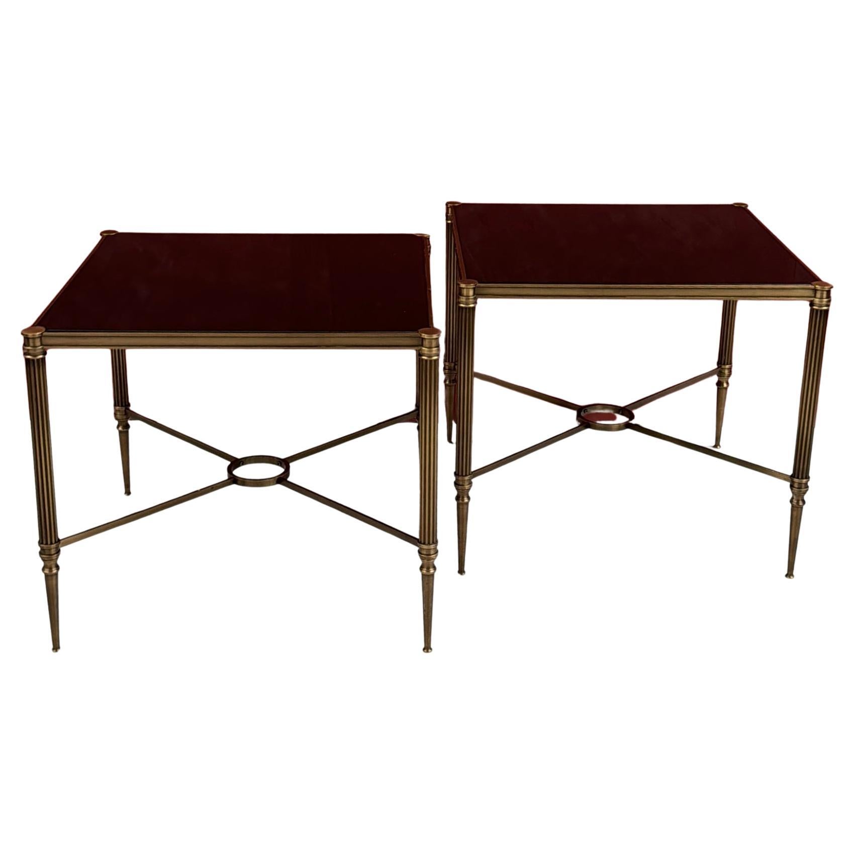 Pareja de Mesas auxiliares de bronce del Hotel Savoy con tapas de cristal negro en venta