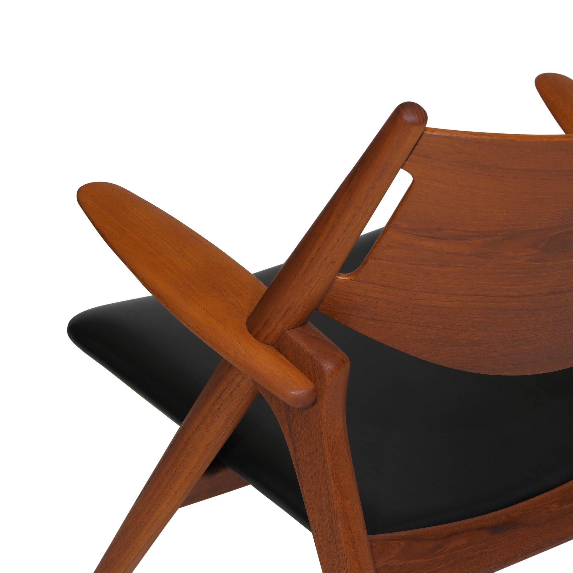 Pair of Sawbuck Chairs, CH28, by Hans Wegner, 1951 1