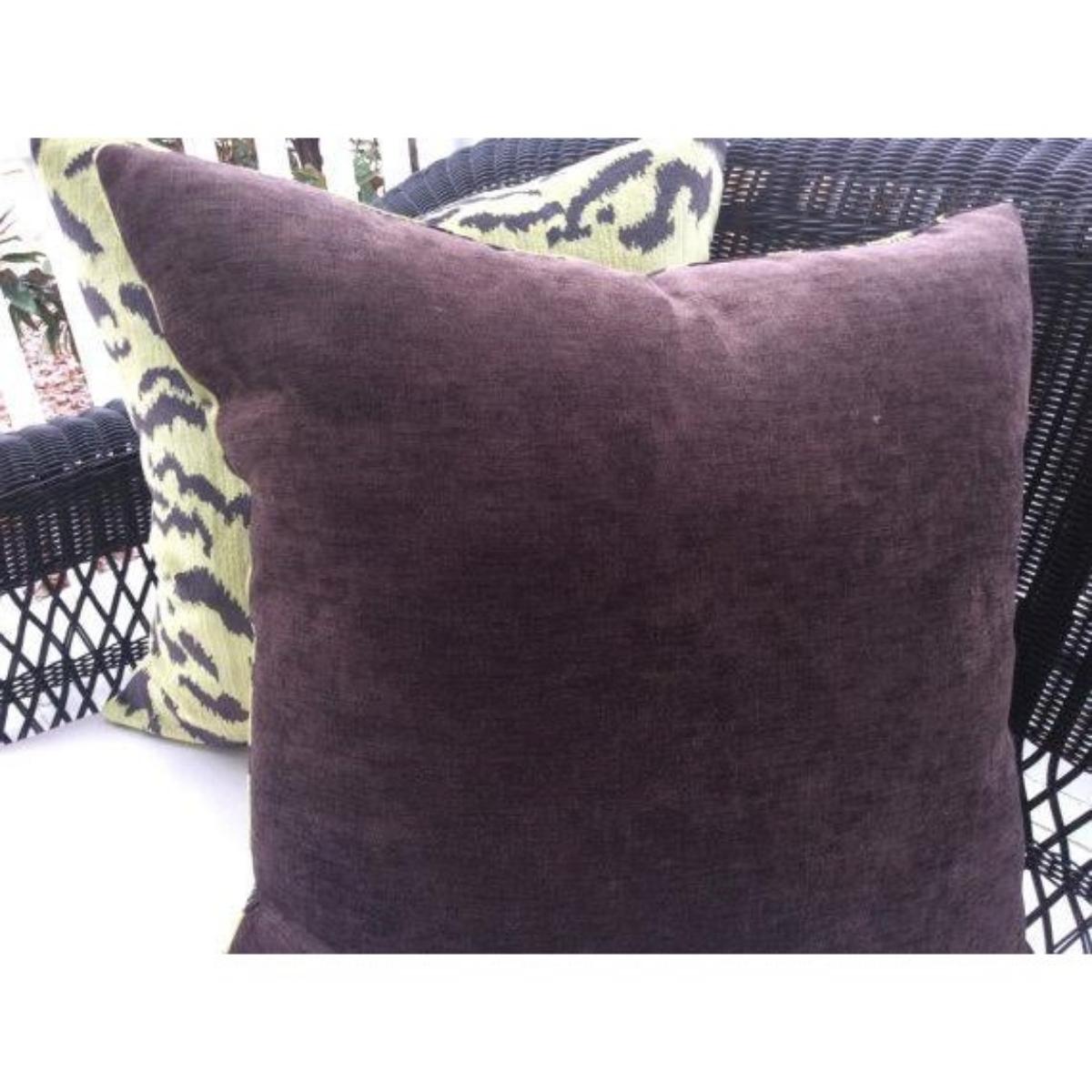 Américain Paire de housses de coussin Scalamandre en velours vert et noir 