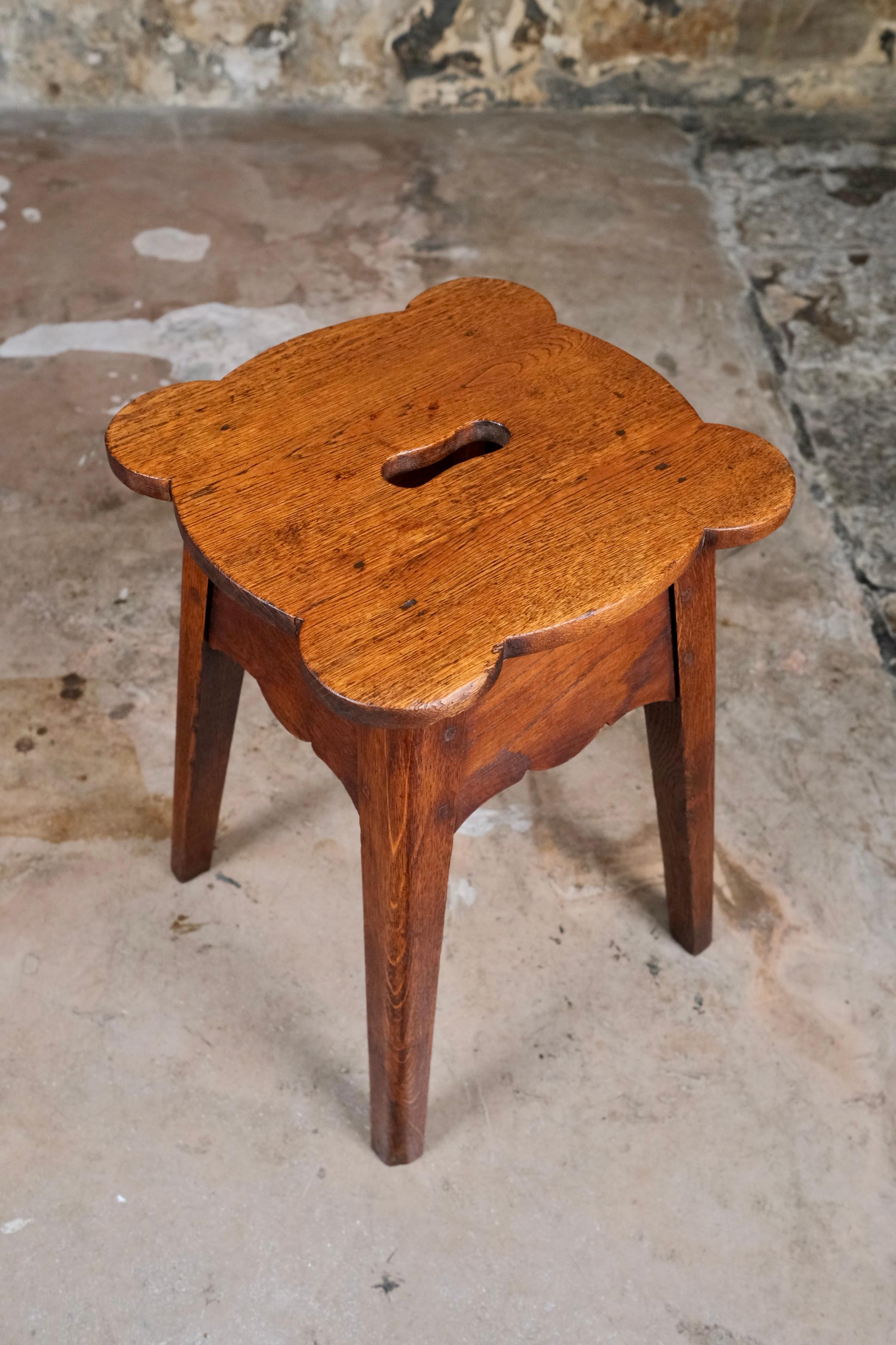 Pareja de taburetes festoneados de madera, Art Decó, Francia, principios del siglo XX en venta 5