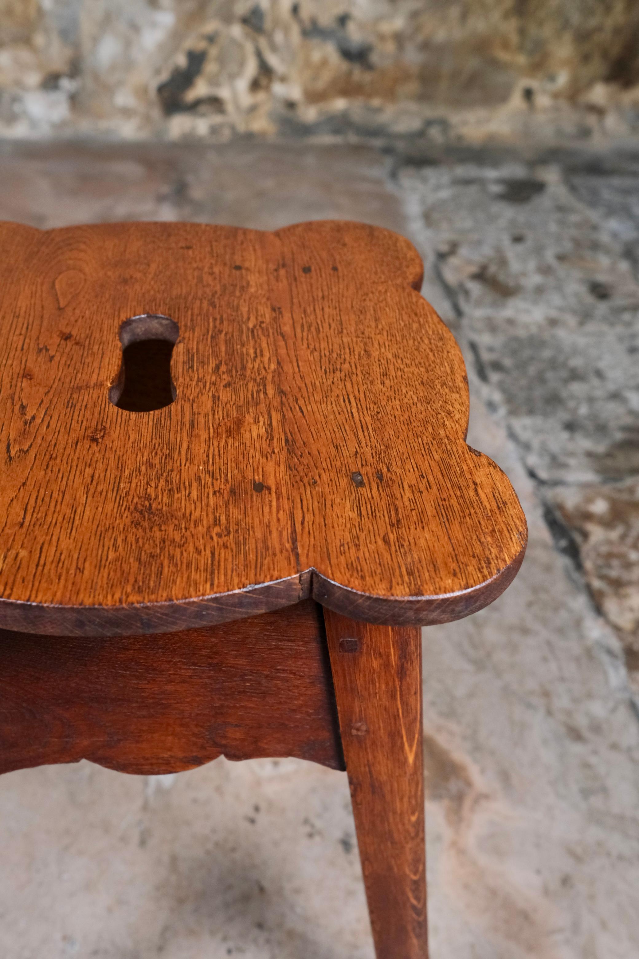 Pareja de taburetes festoneados de madera, Art Decó, Francia, principios del siglo XX en venta 6