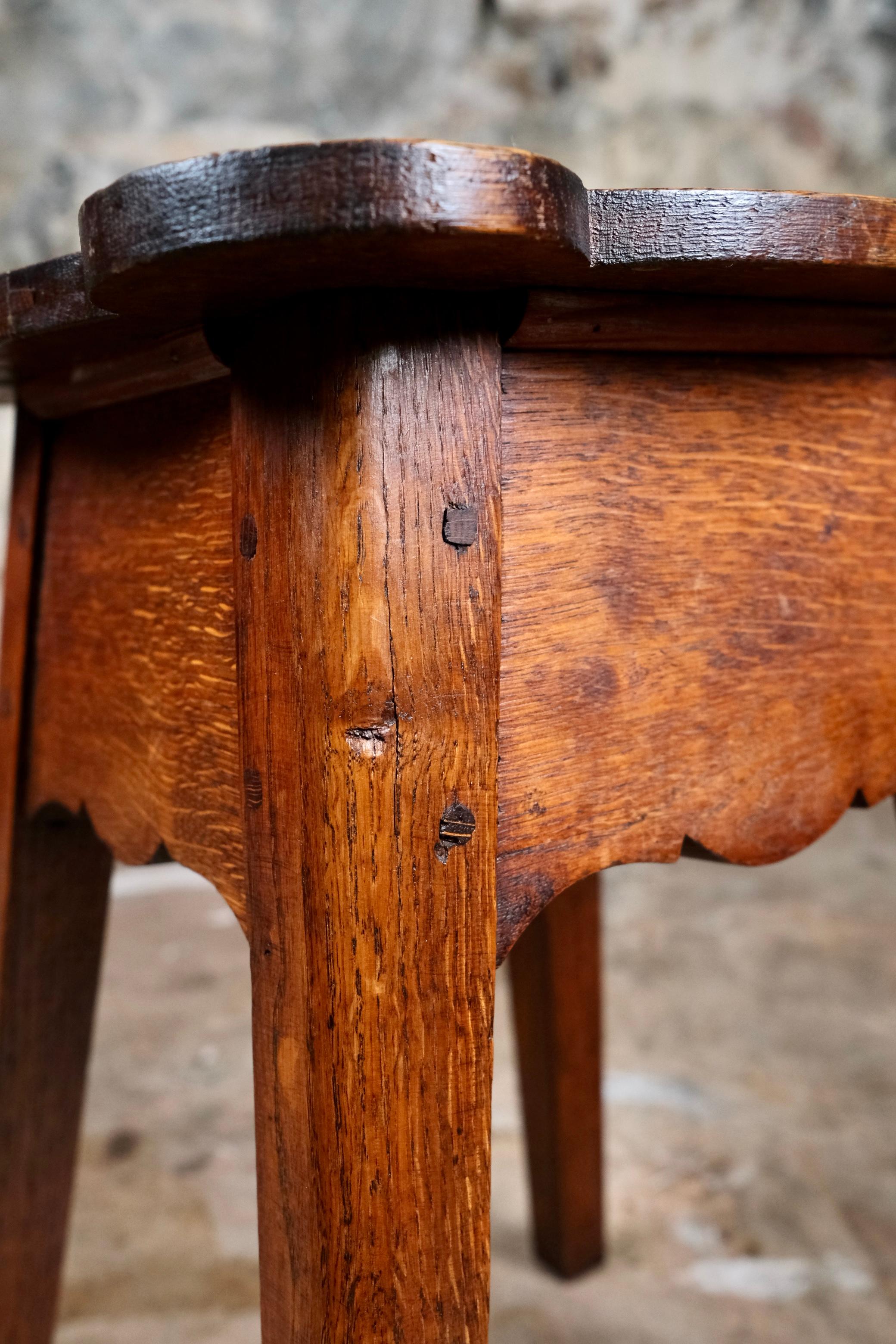 Pareja de taburetes festoneados de madera, Art Decó, Francia, principios del siglo XX en venta 9