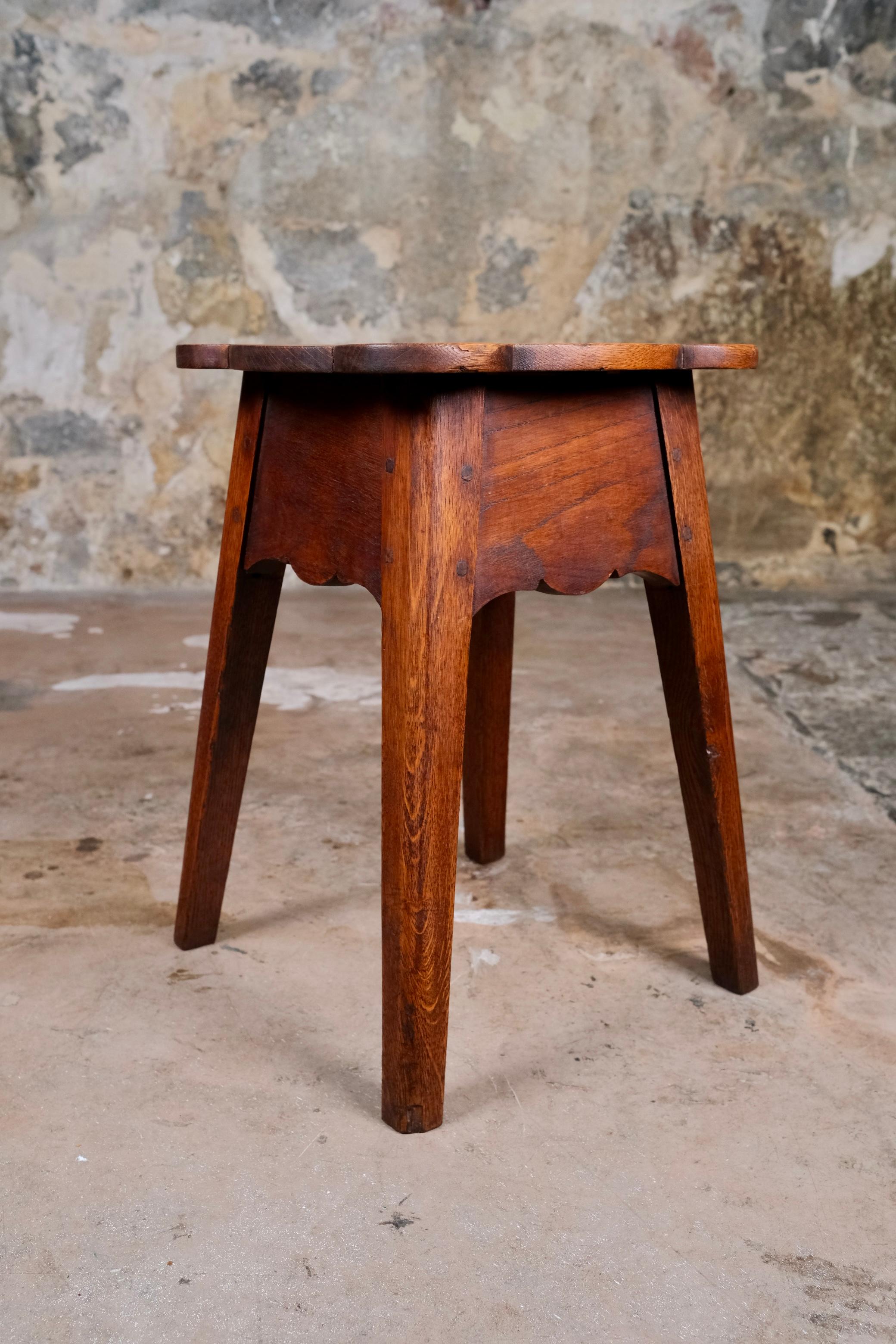 Pareja de taburetes festoneados de madera, Art Decó, Francia, principios del siglo XX en venta 3