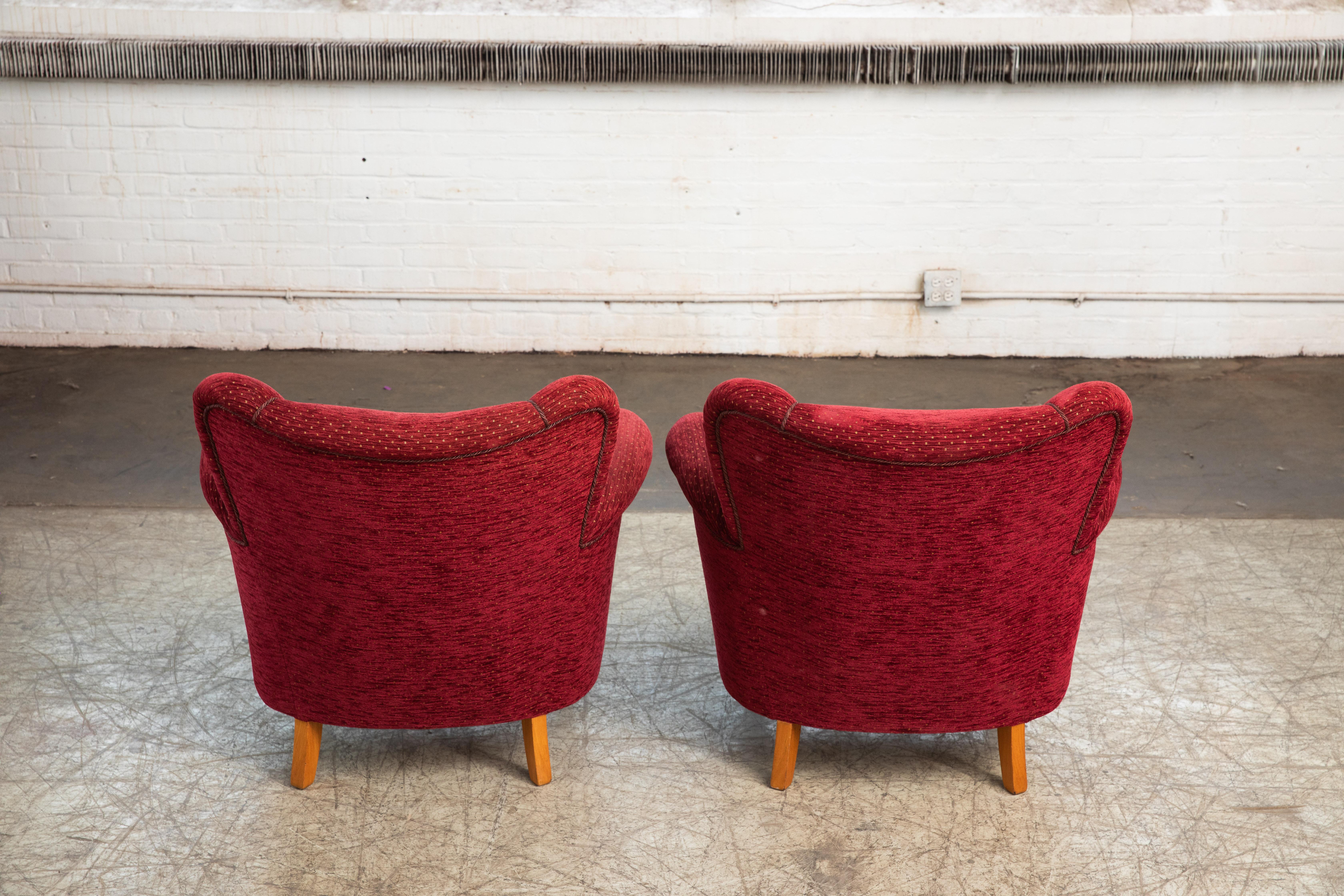 Mid-20th Century Pair of Scandinavian 1940s Easy Lounge Chairs in the Style of Carl-Johan Boman