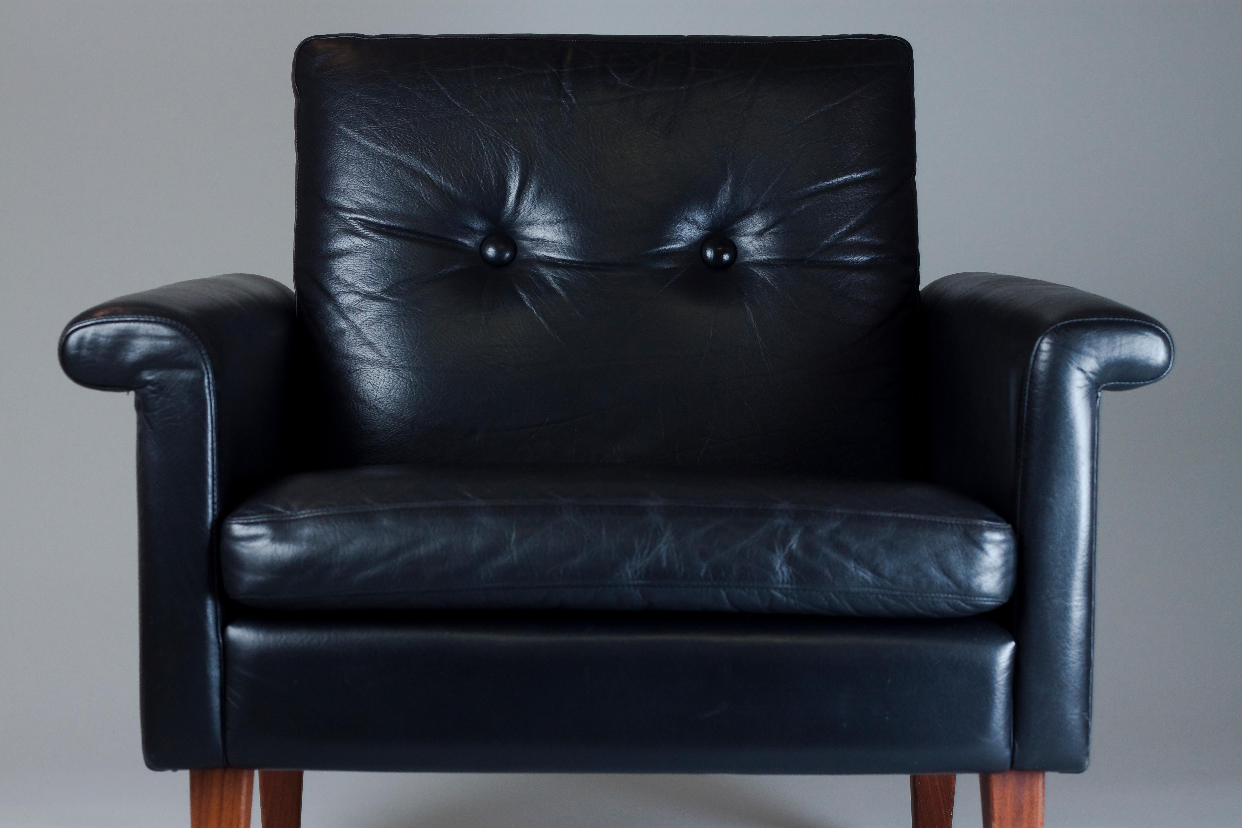 Pair of Scandinavian 1960s Black Leather Armchairs with Teak Legs 3