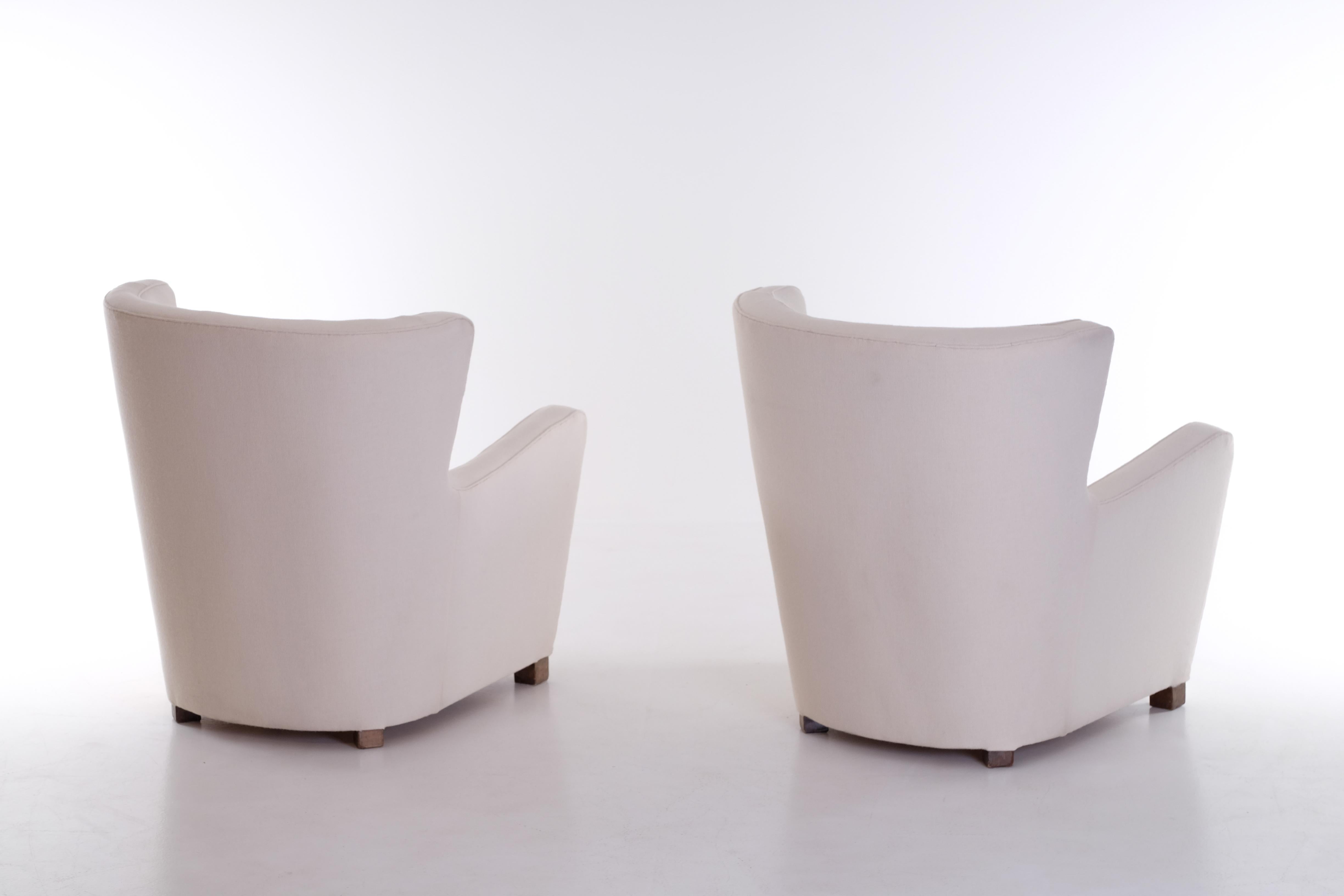 Mid-20th Century Pair of Scandinavian Armchairs, 1930s For Sale
